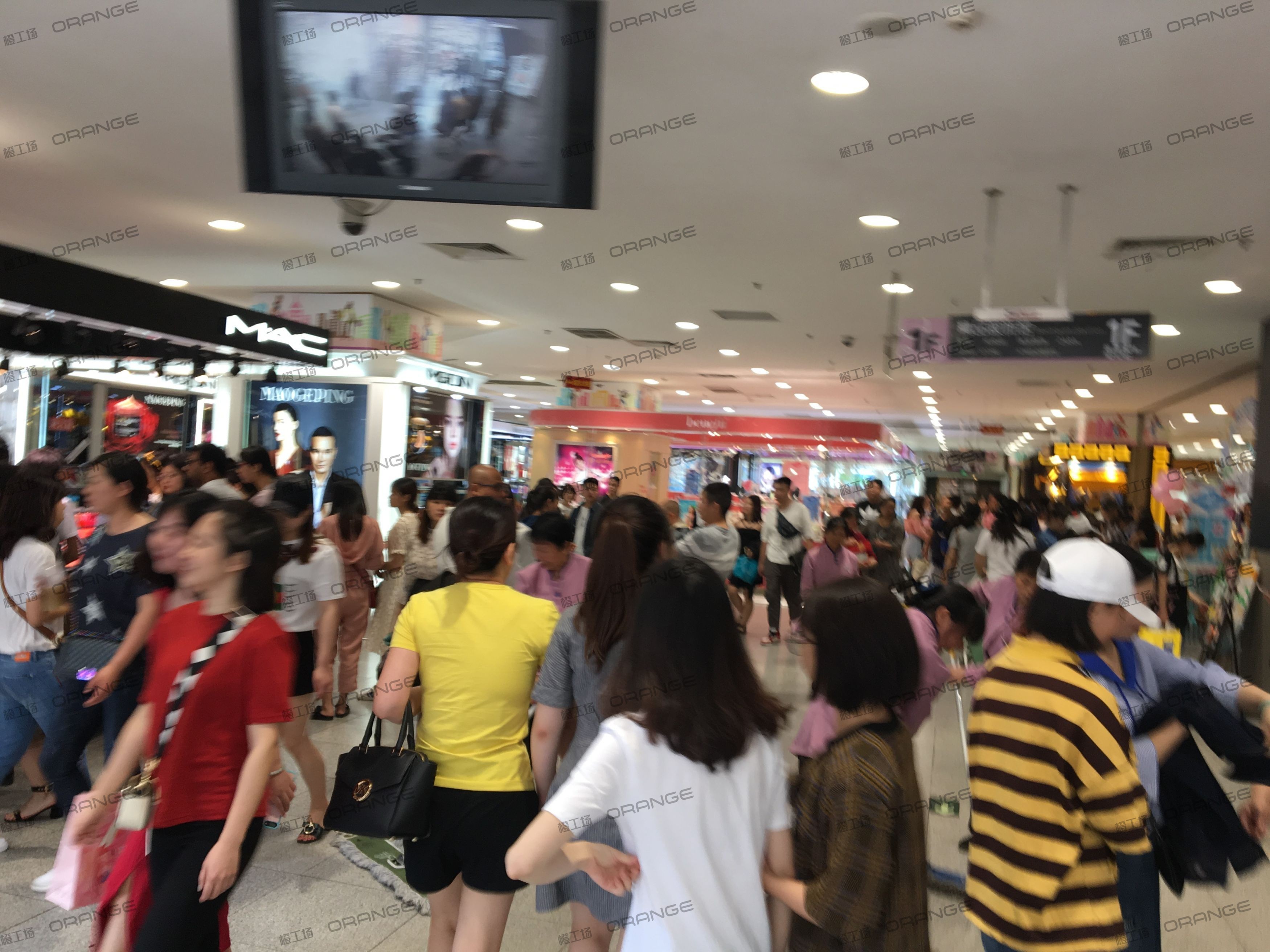 成都伊藤洋华堂（春熙路店）-室内一层西南门内4