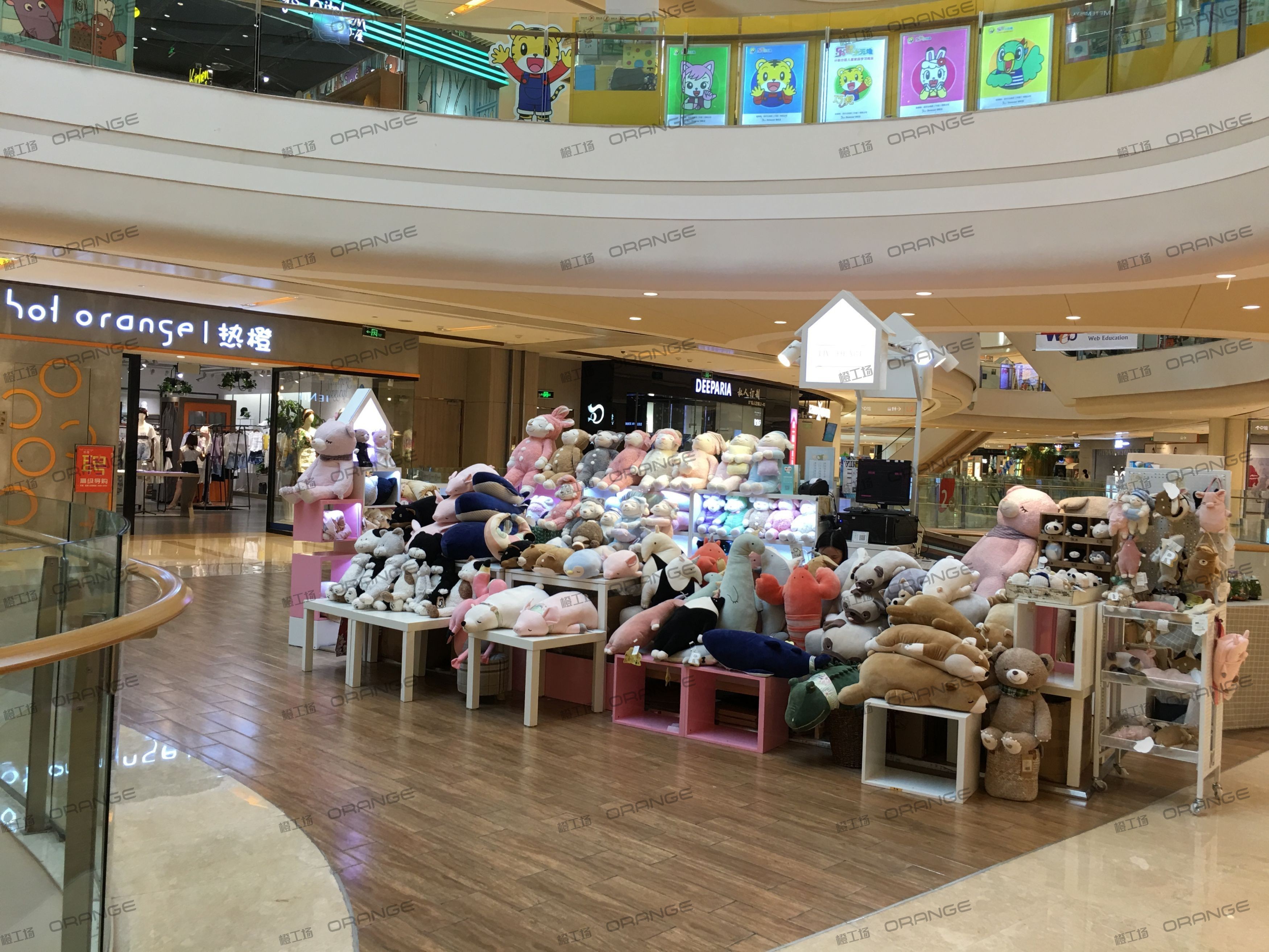 重庆龙湖时代天街C馆-室内二层北侧扶梯南4