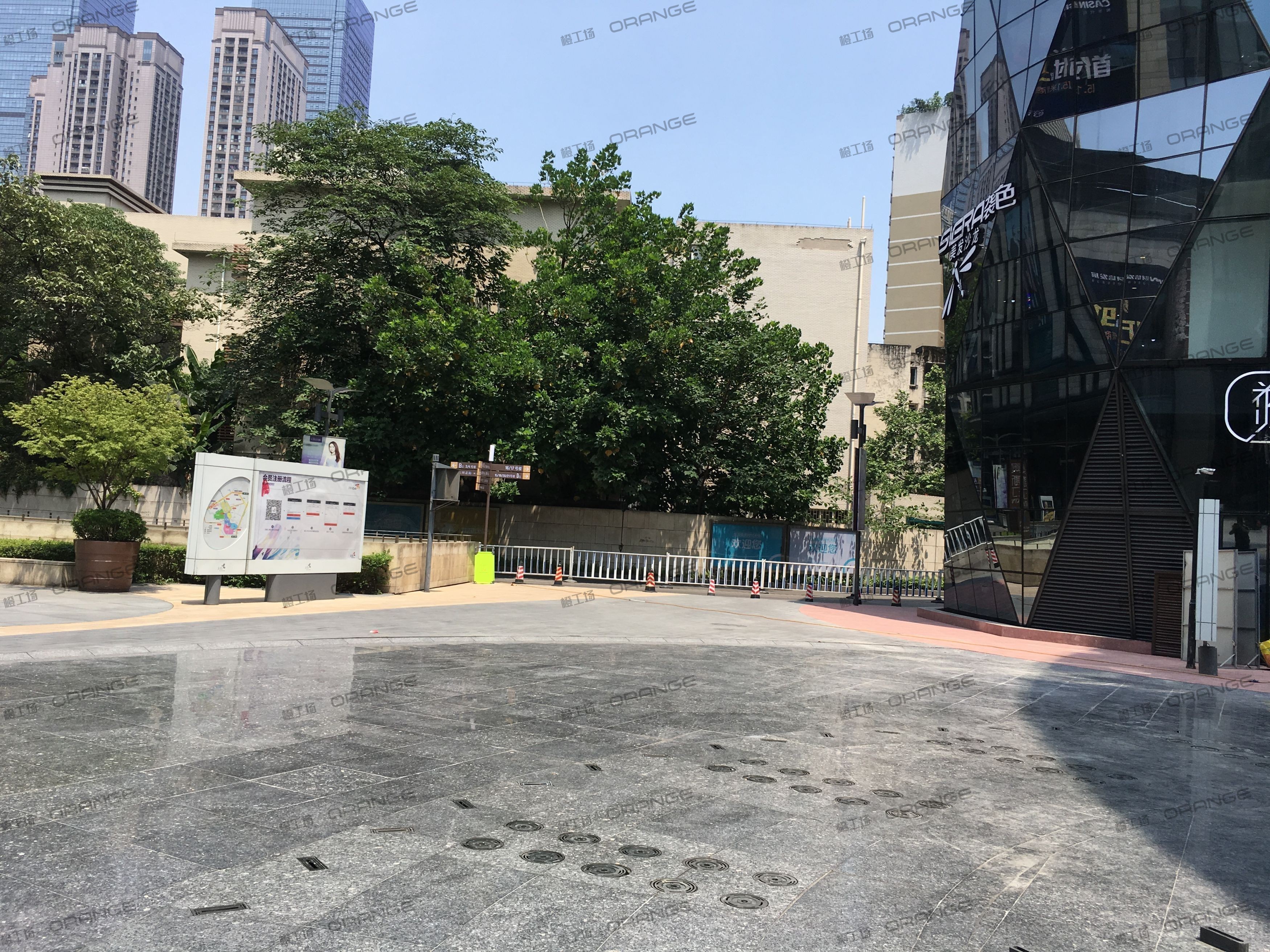 重庆龙湖时代天街C馆-室外喷泉广场3