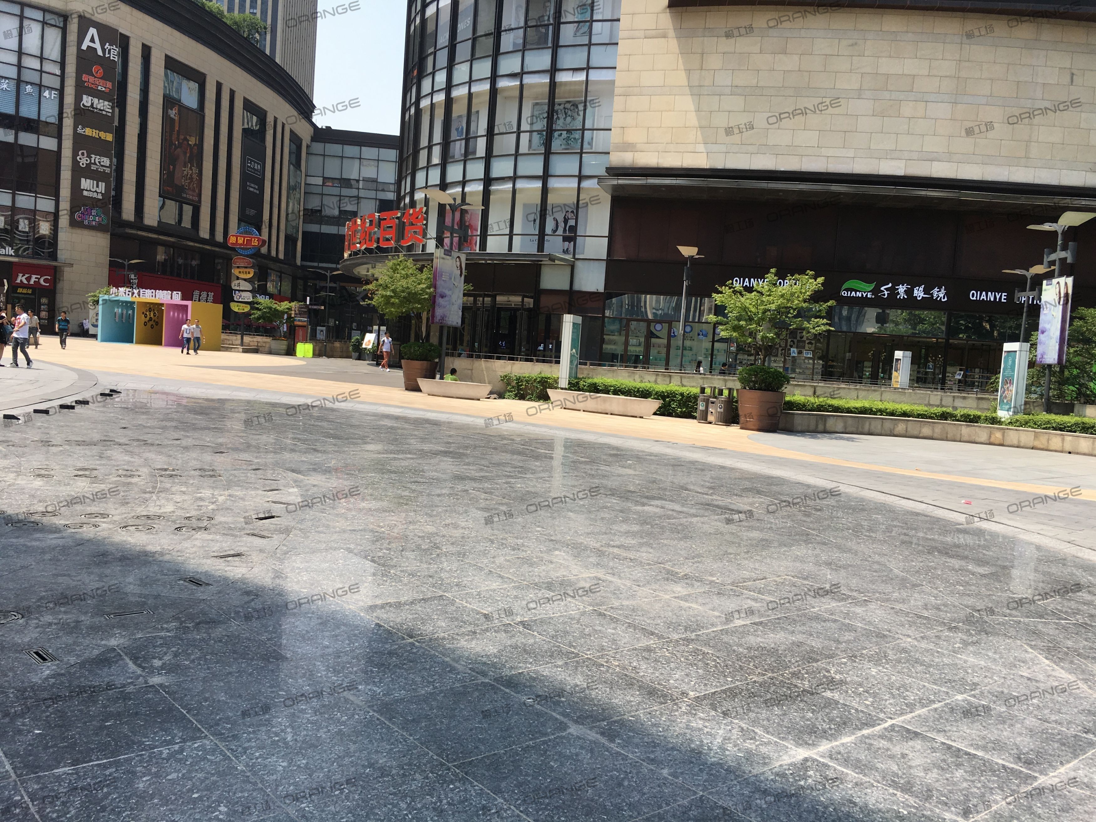 重庆龙湖时代天街C馆-室外喷泉广场4