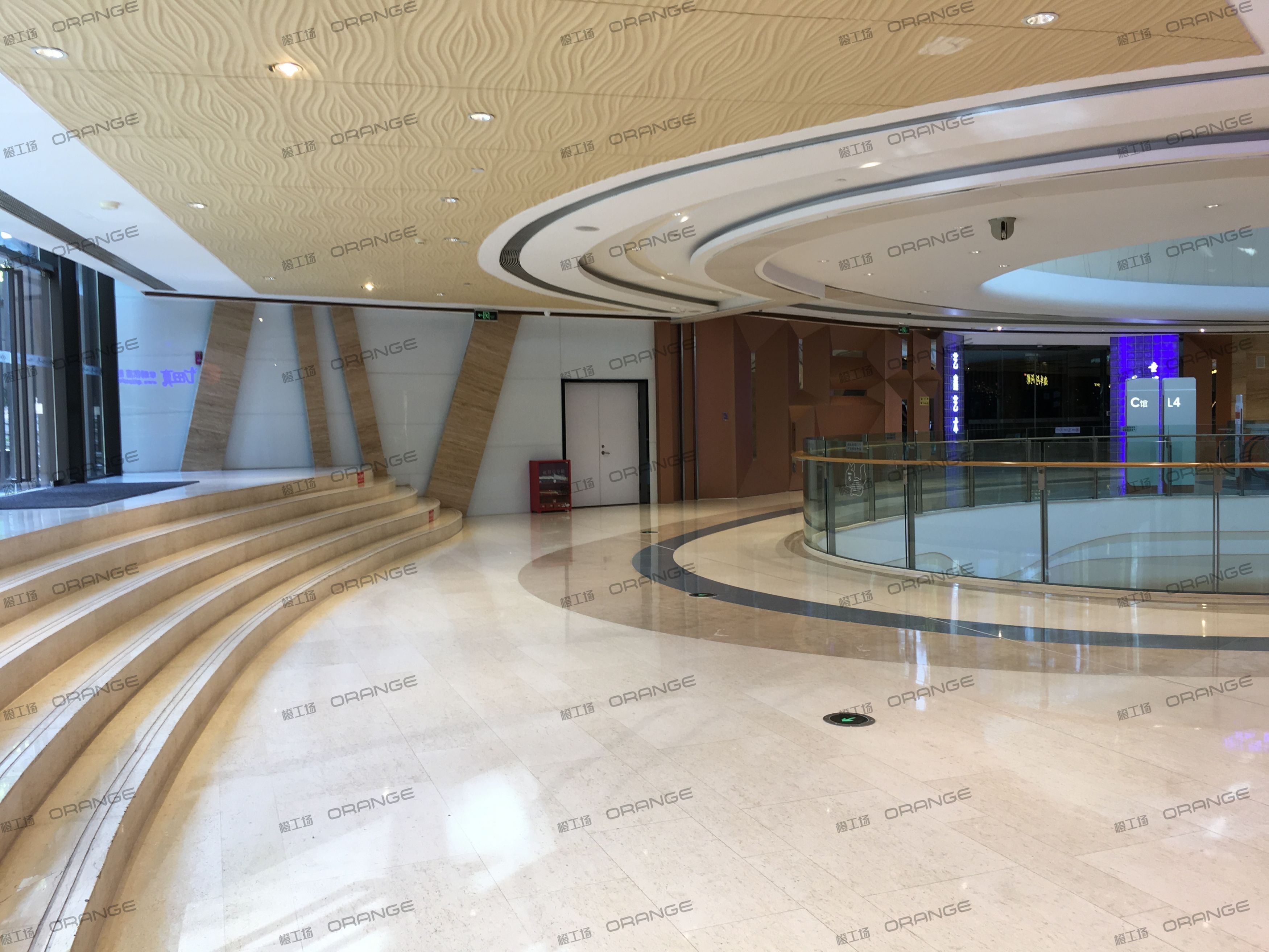 重庆龙湖时代天街C馆-室内四层南侧扶梯南1