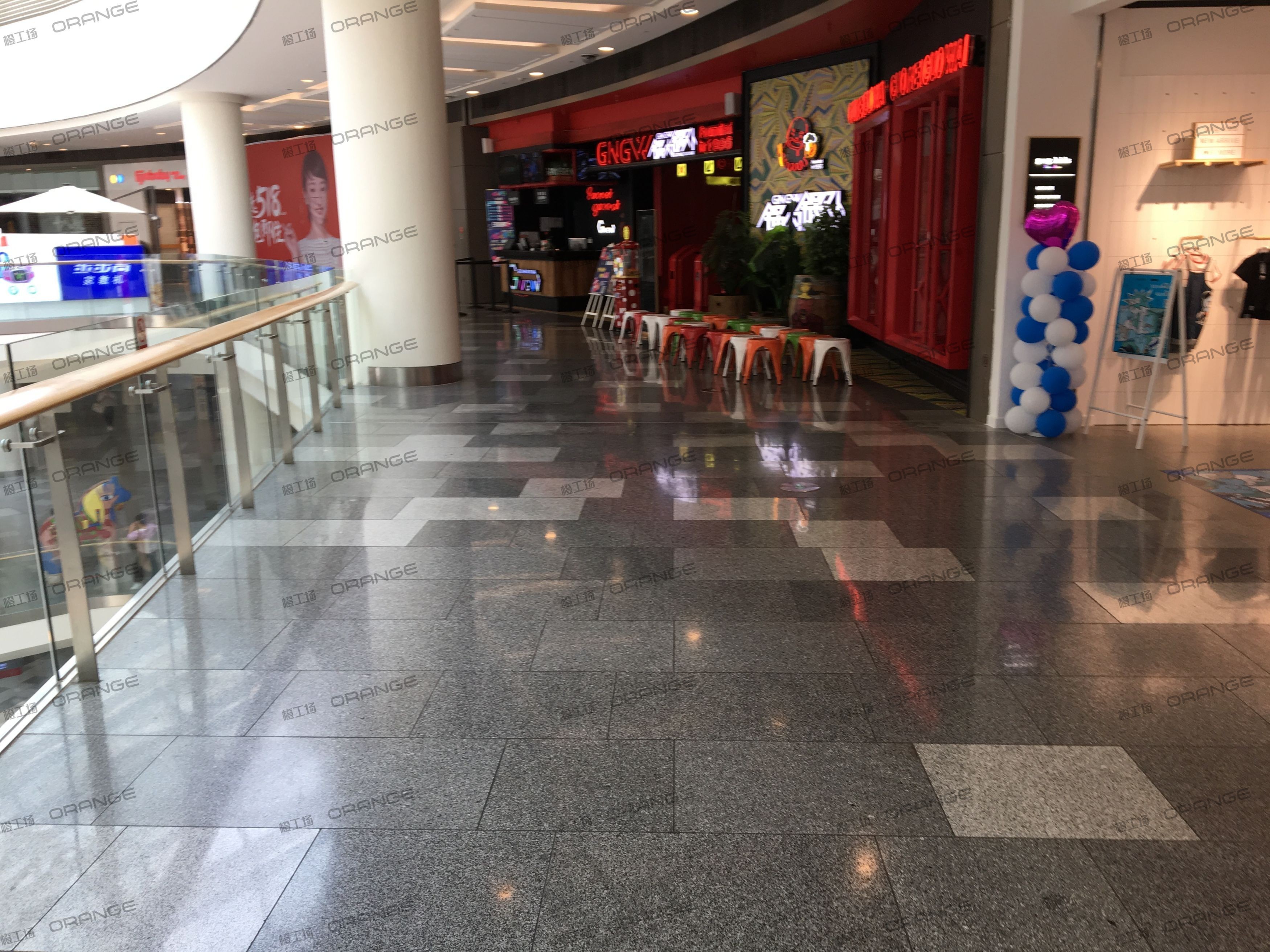 武汉荟聚购物中心-室内三层西北侧环廊北二4