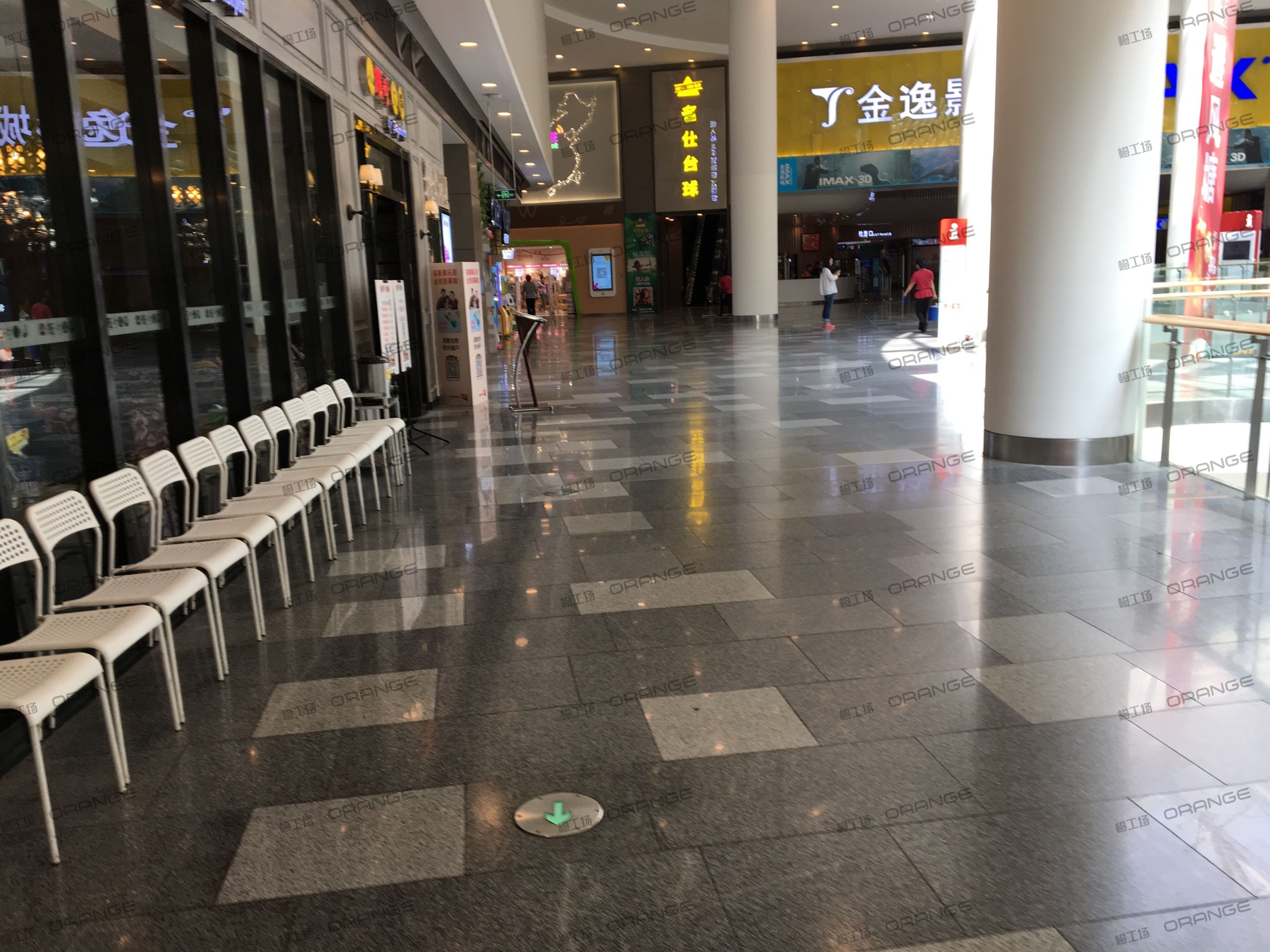武汉荟聚购物中心-室内三层东北侧环廊北一4