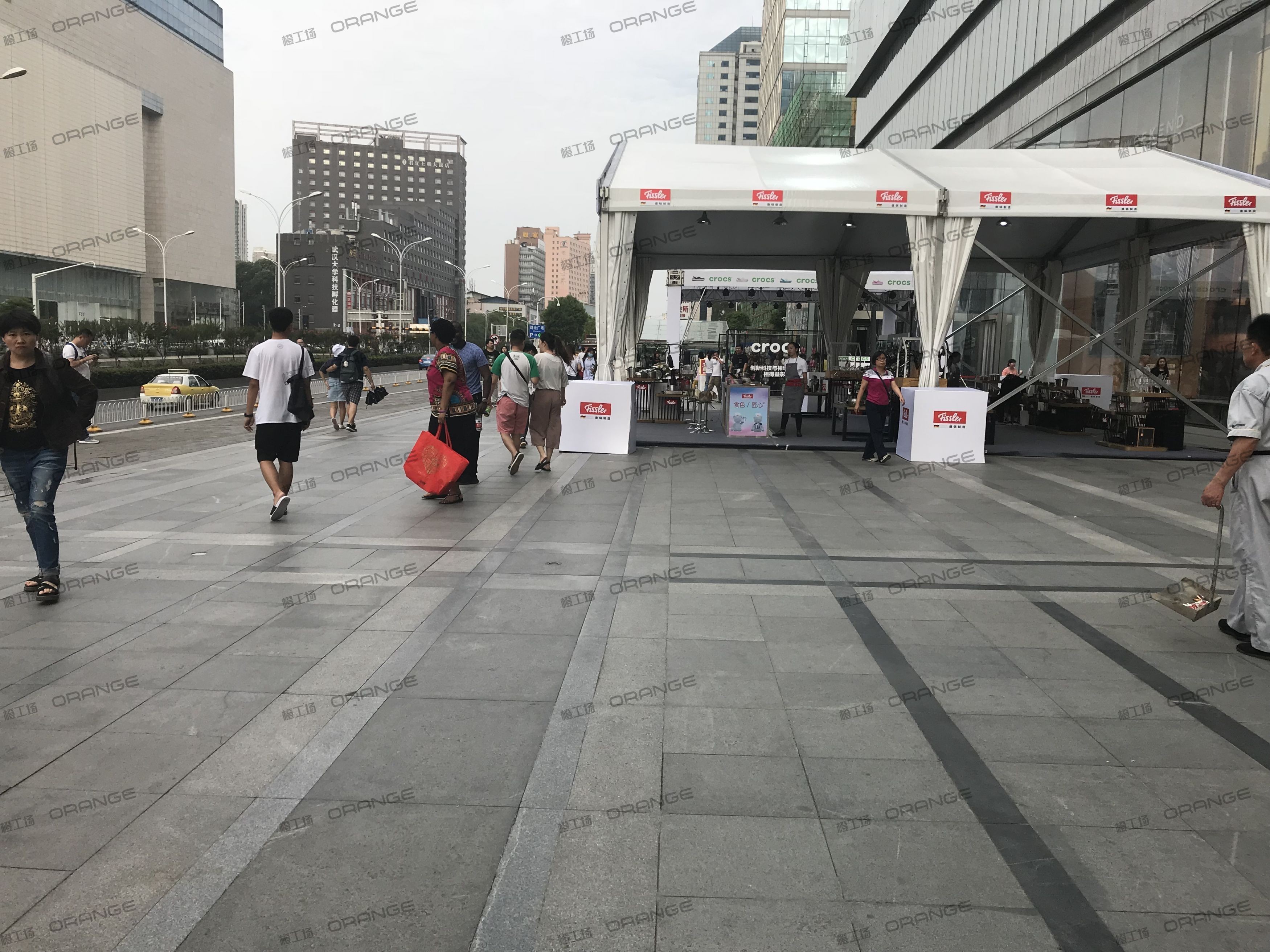 武汉群光广场-室外北广场西侧一1