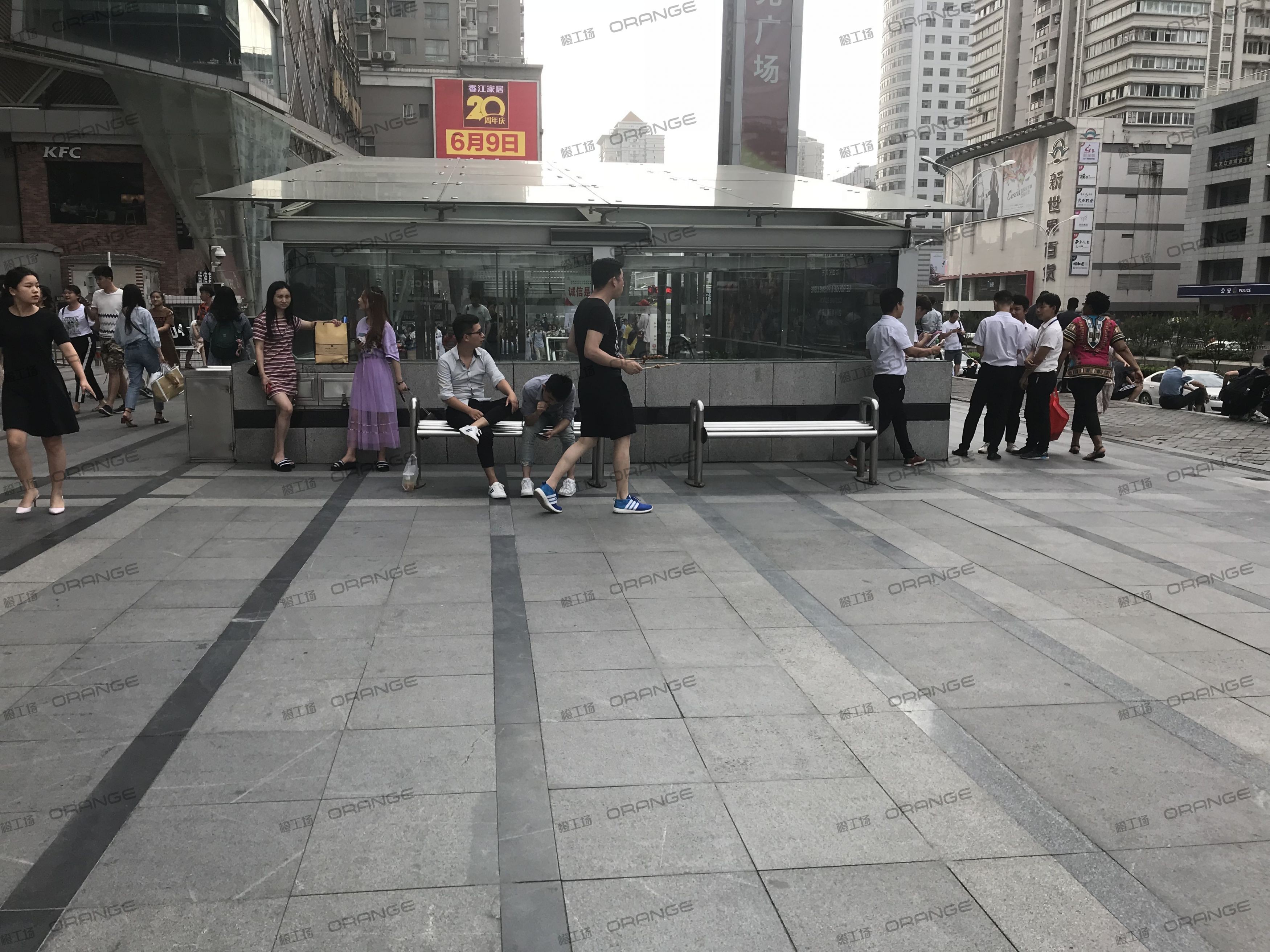 武汉群光广场-室外北广场西侧一3