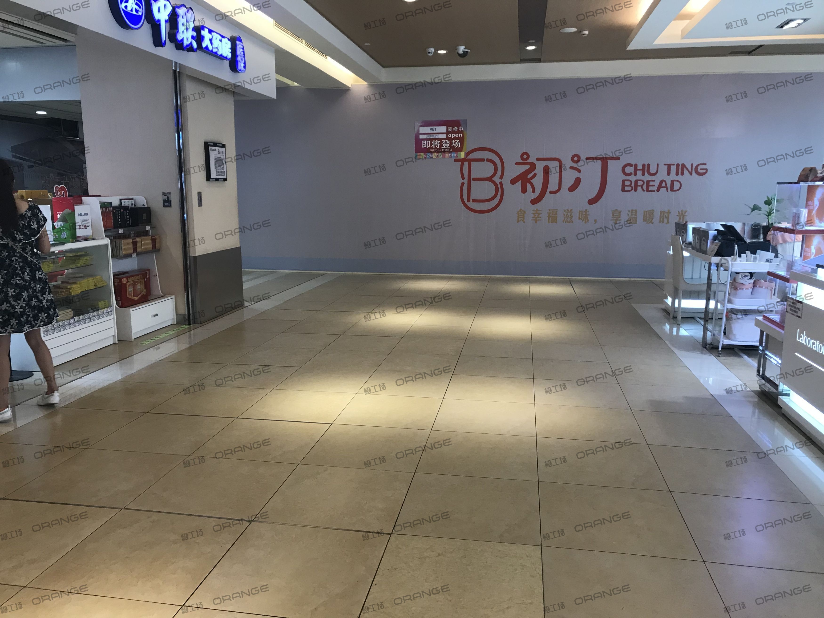 武汉群光广场-室内B1层西扶梯北2