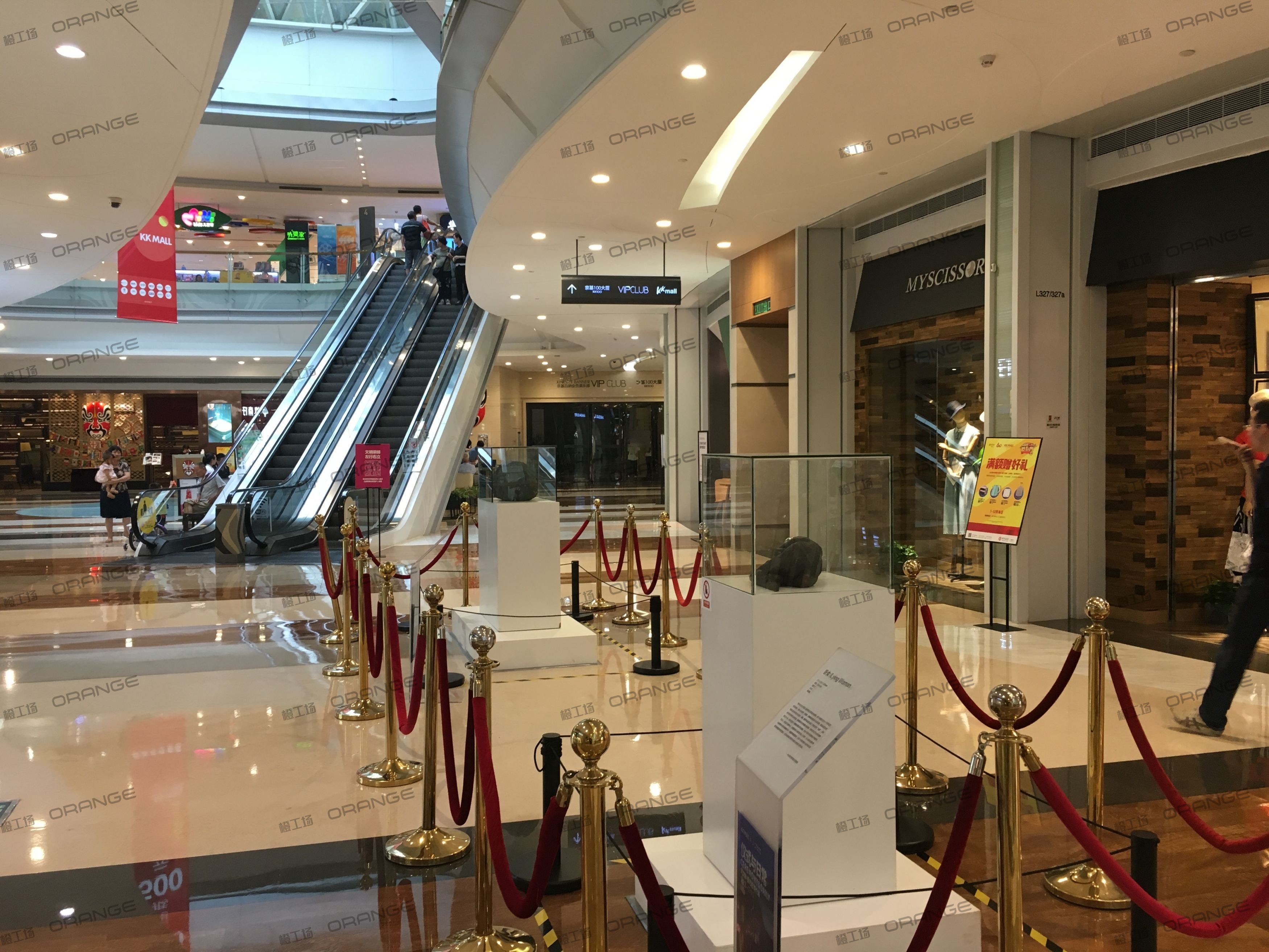 深圳京基百纳空间（KK MALL）-室内三层南侧扶梯前3