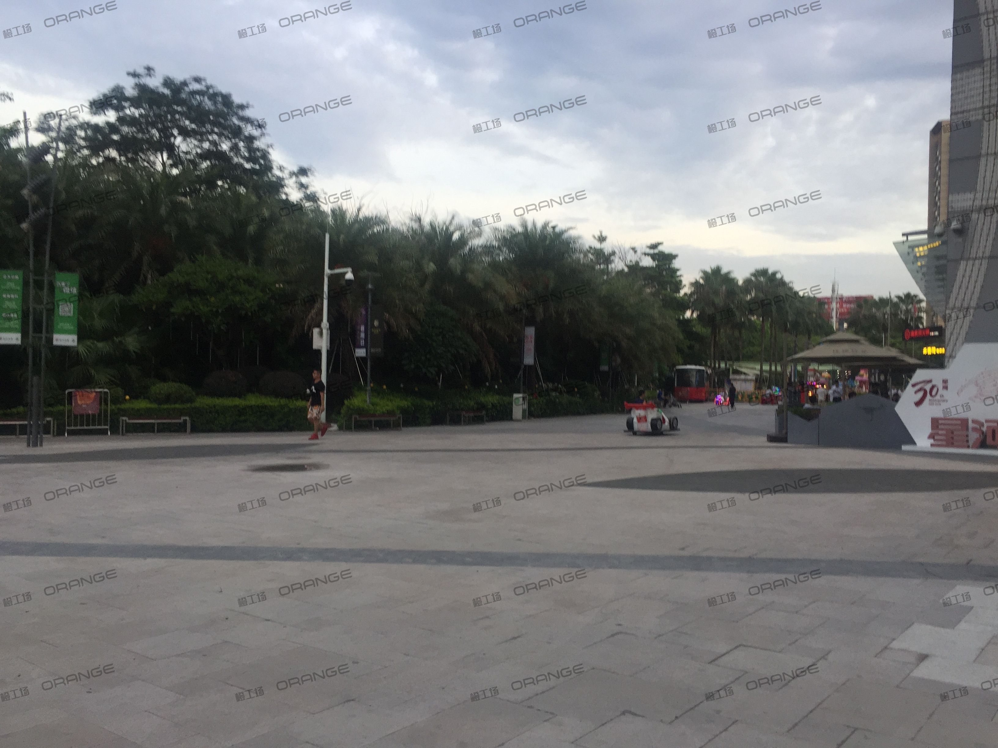 深圳星河COCO park（龙岗店）-室外东南侧通道4