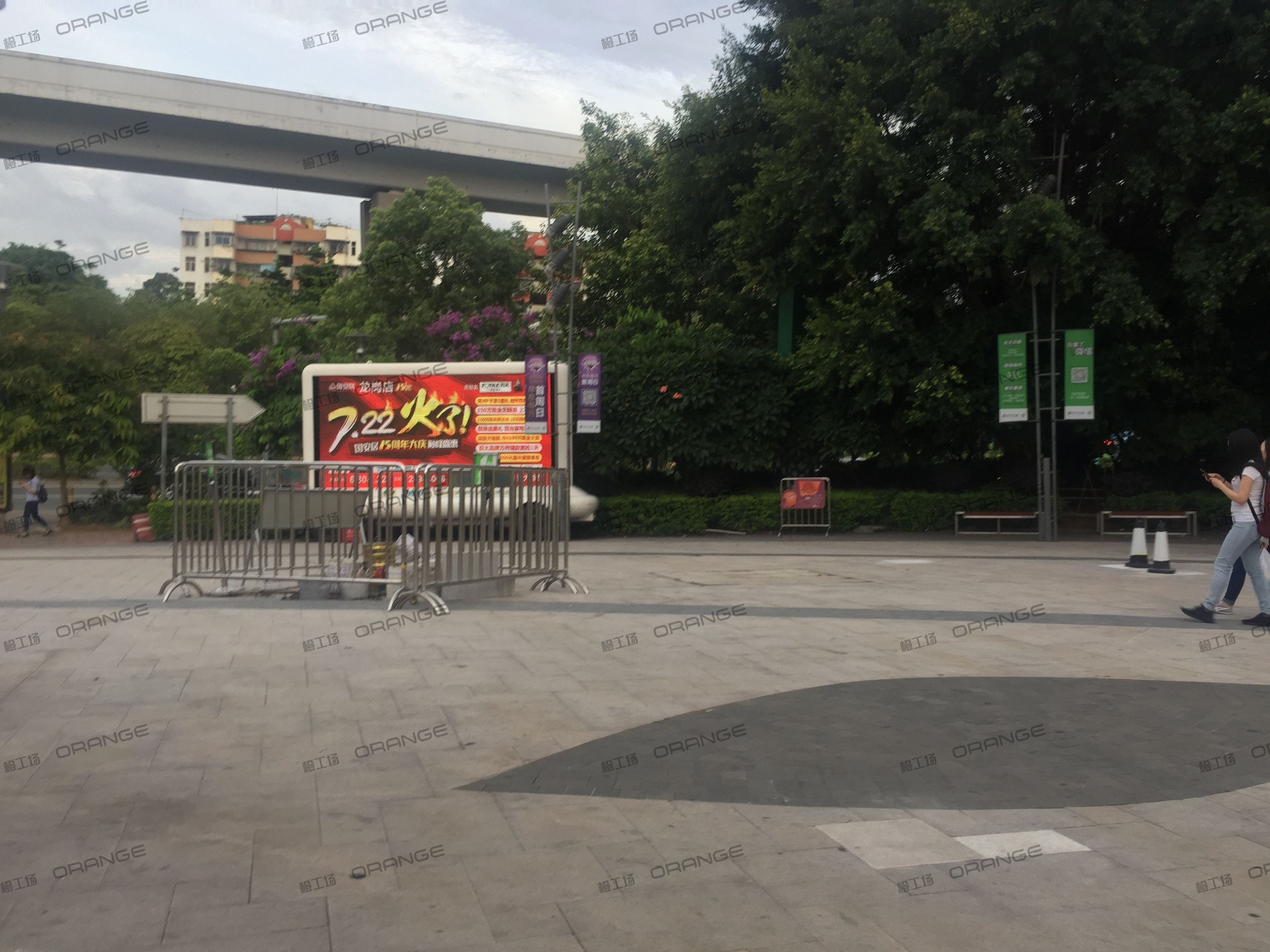 深圳星河COCO park（龙岗店）-室外东北门前1