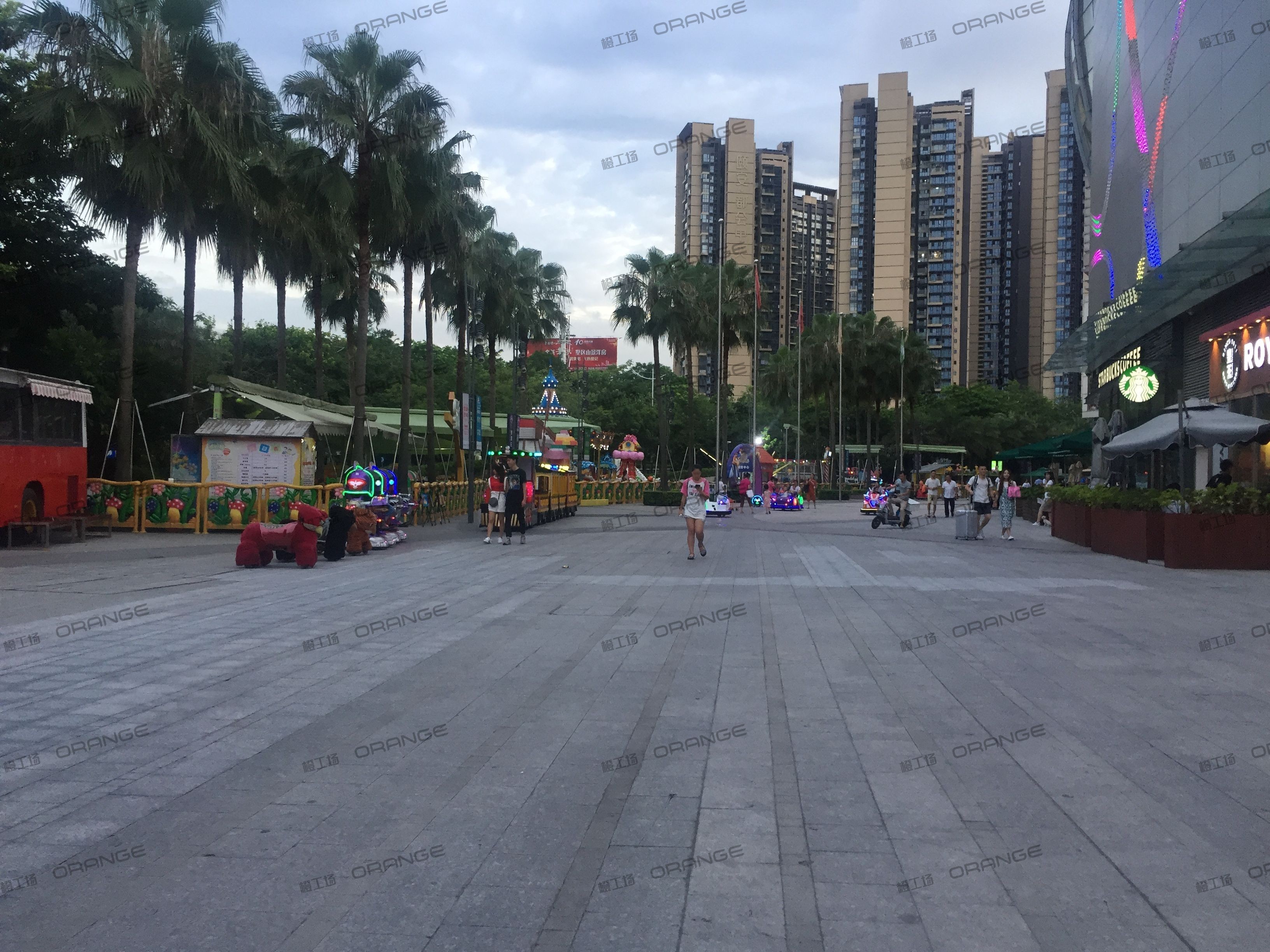 深圳星河COCO park（龙岗店）-室外南侧通道三4