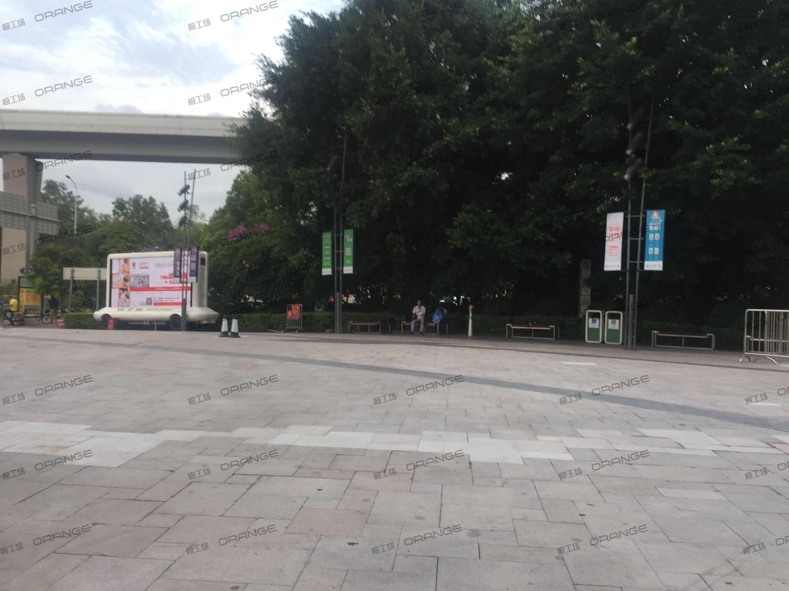 深圳星河COCO park（龙岗店）-室外东北侧通道三4