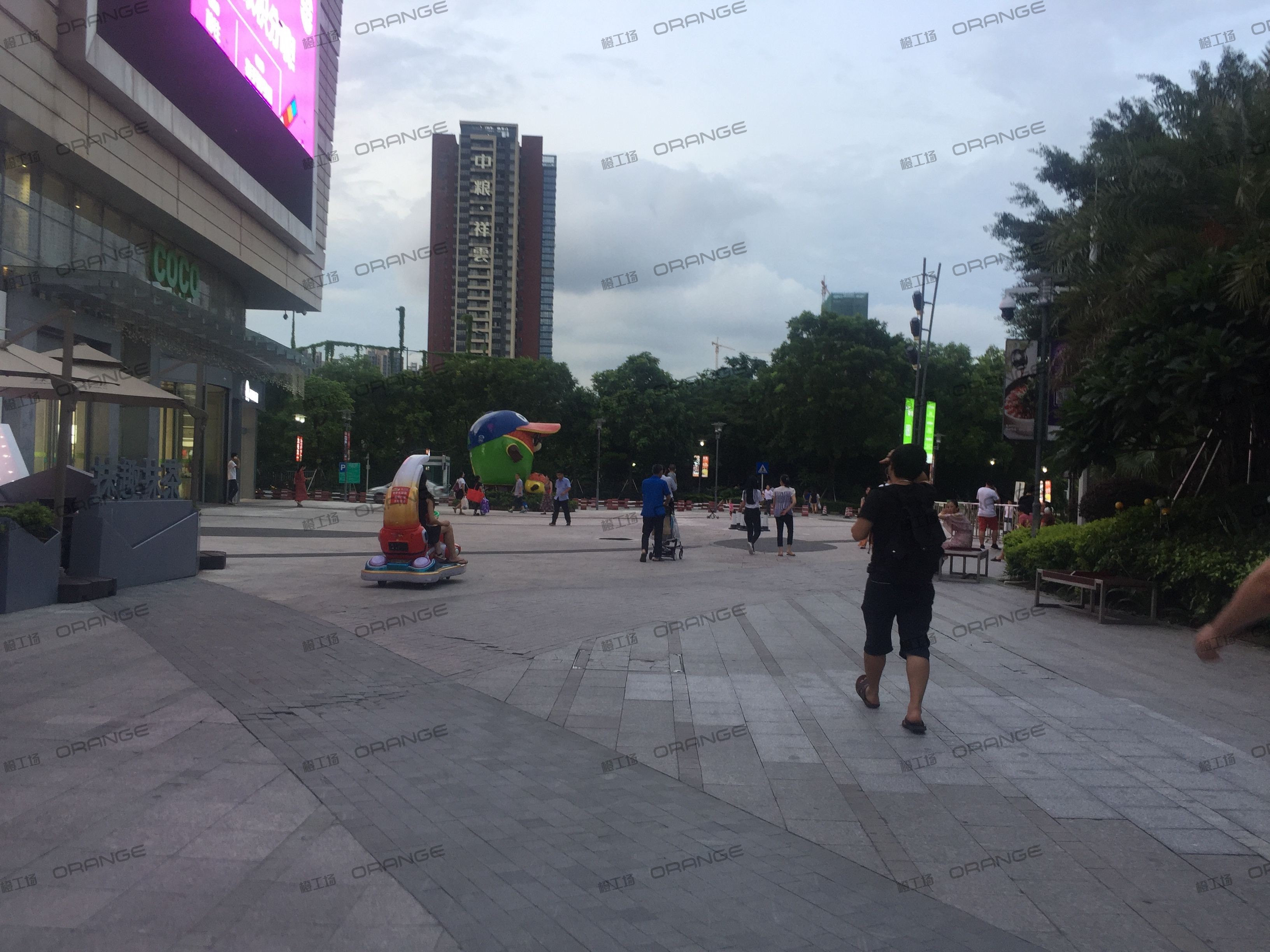 深圳星河COCO park（龙岗店）-室外东南侧门前三2