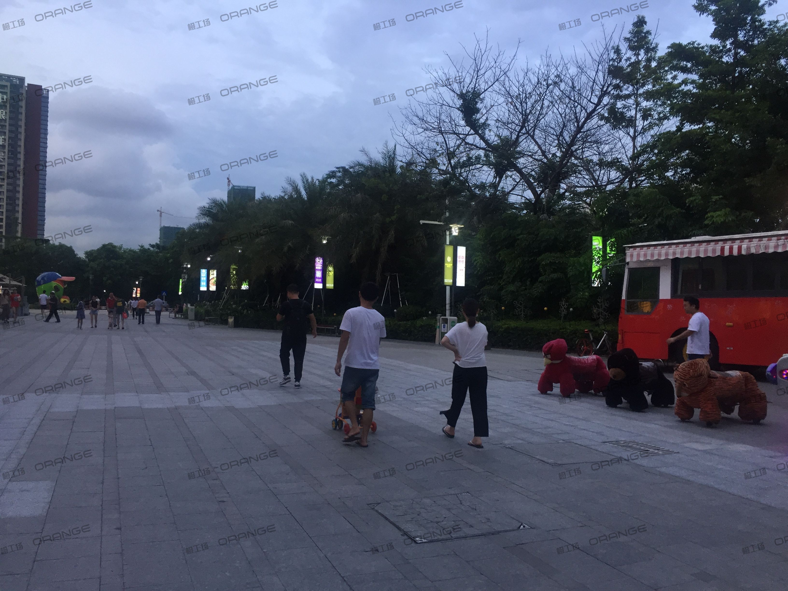 深圳星河COCO park（龙岗店）-室外南侧通道四1