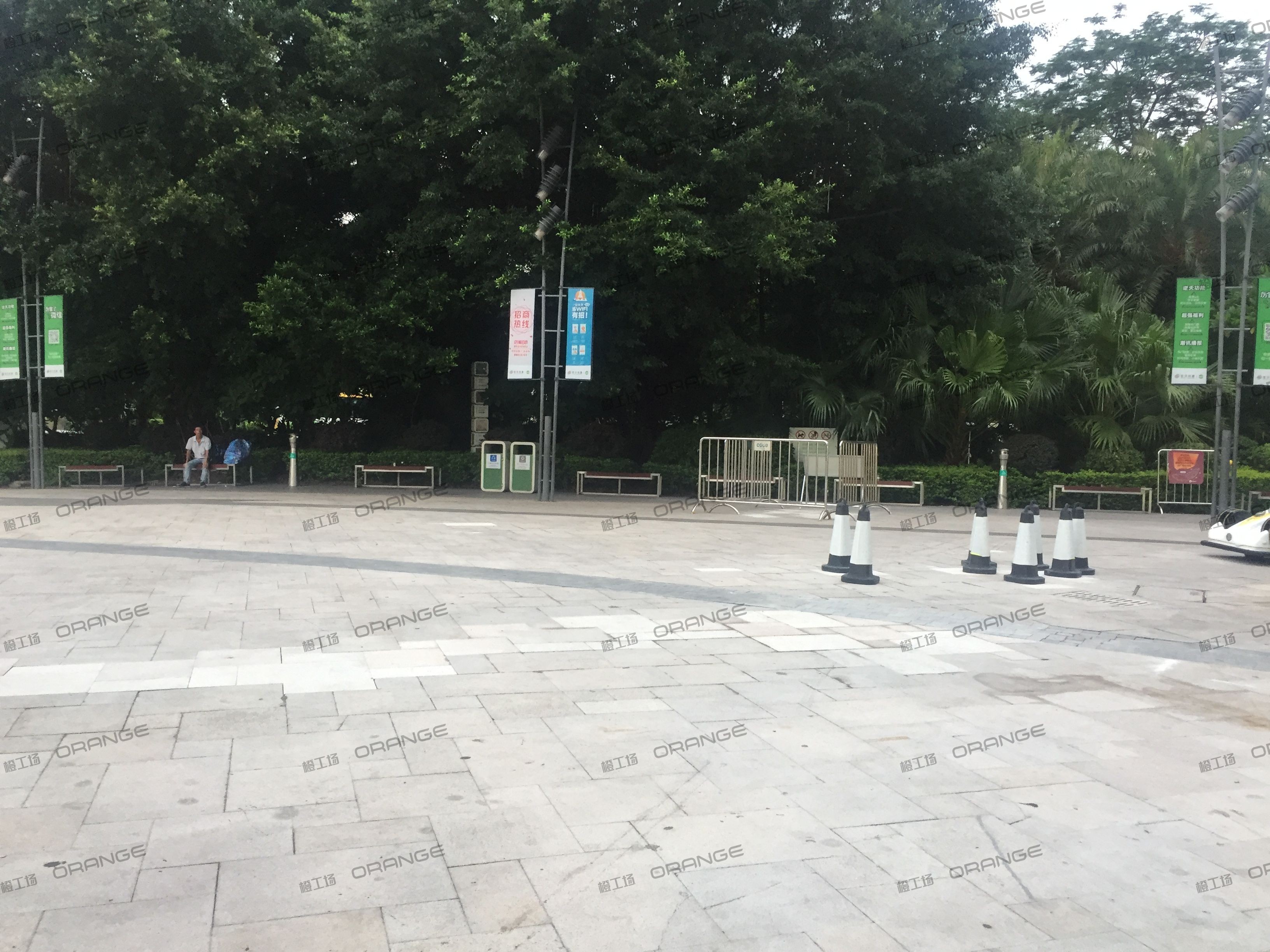 深圳星河COCO park（龙岗店）-室外东北侧通道三1