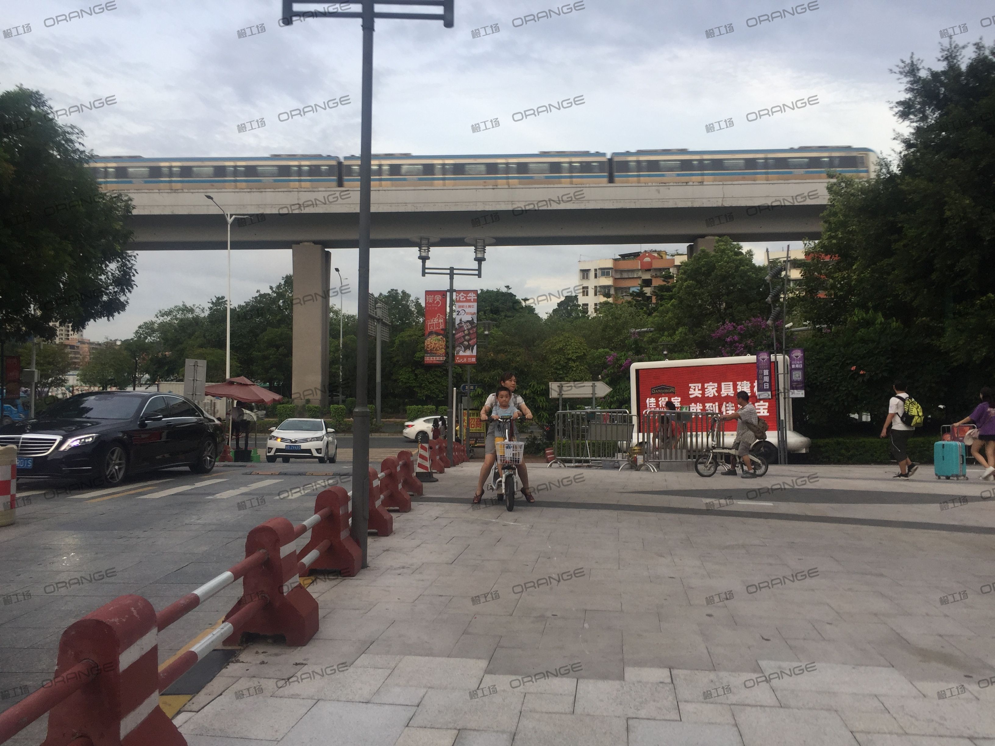 深圳星河COCO park（龙岗店）-室外东北门前二2