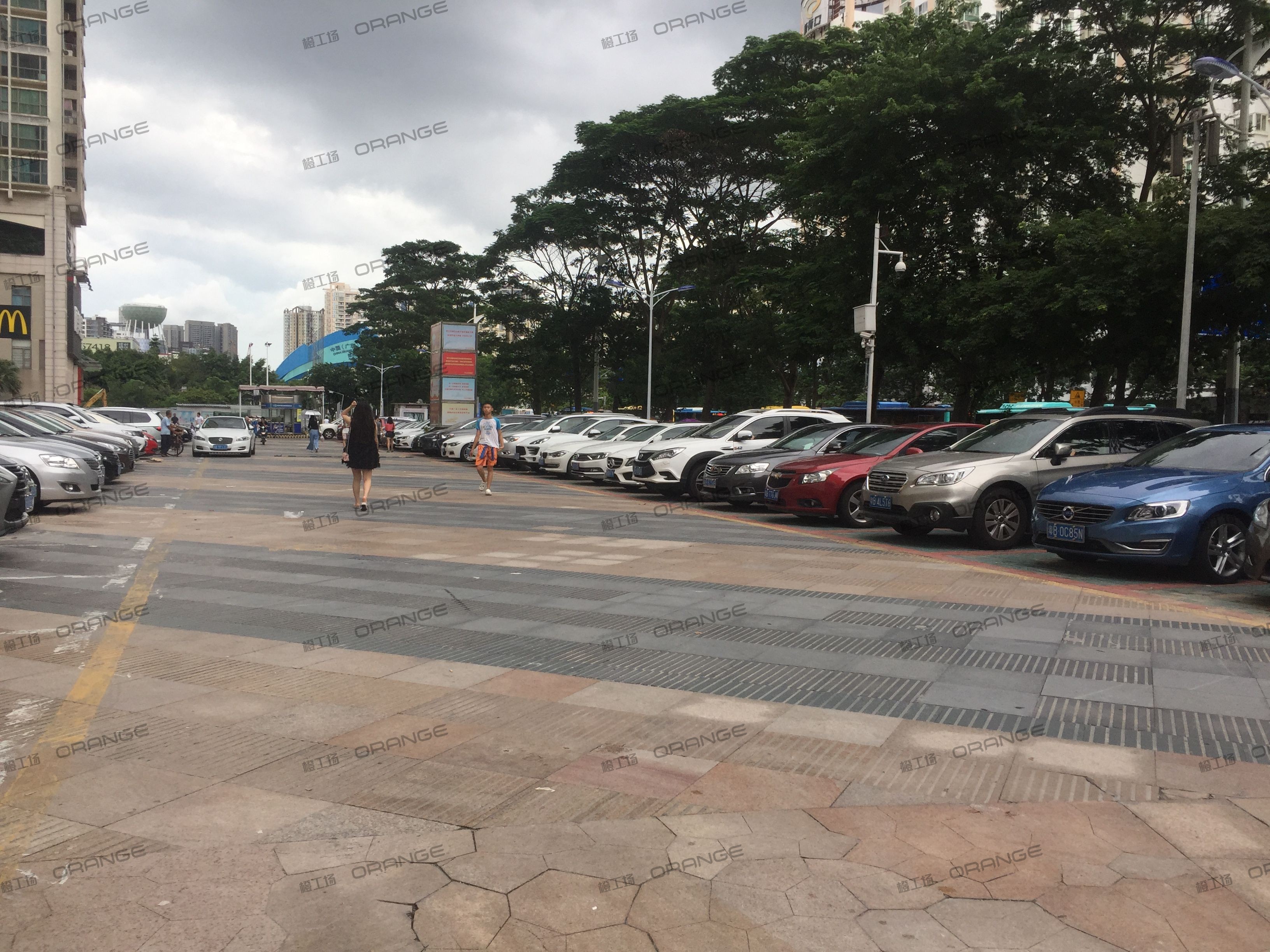 深圳信和购物广场（南山店）（信和自由广场）-室外东侧门前三3