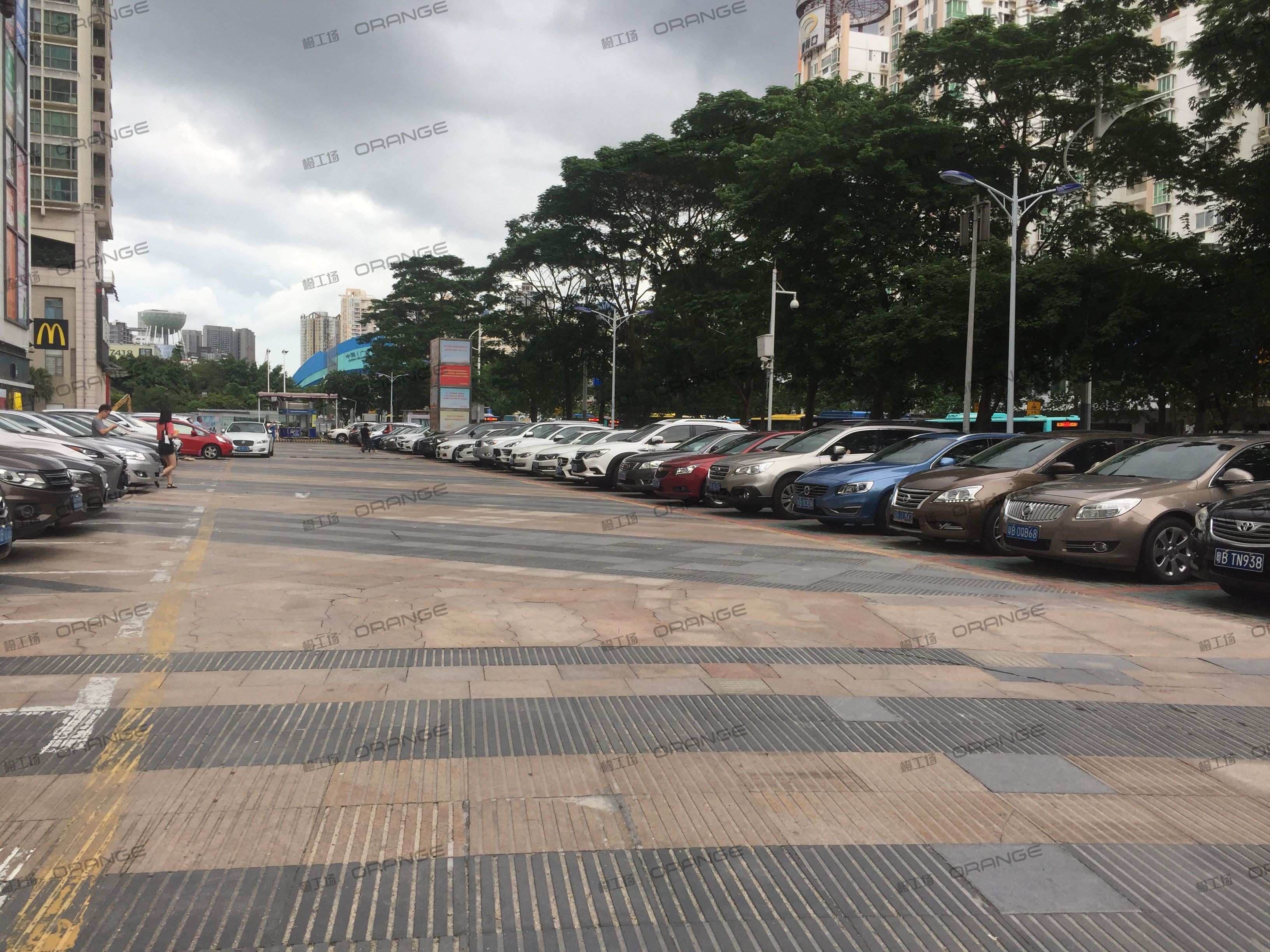 深圳信和购物广场（南山店）（信和自由广场）-室外东侧门前二3