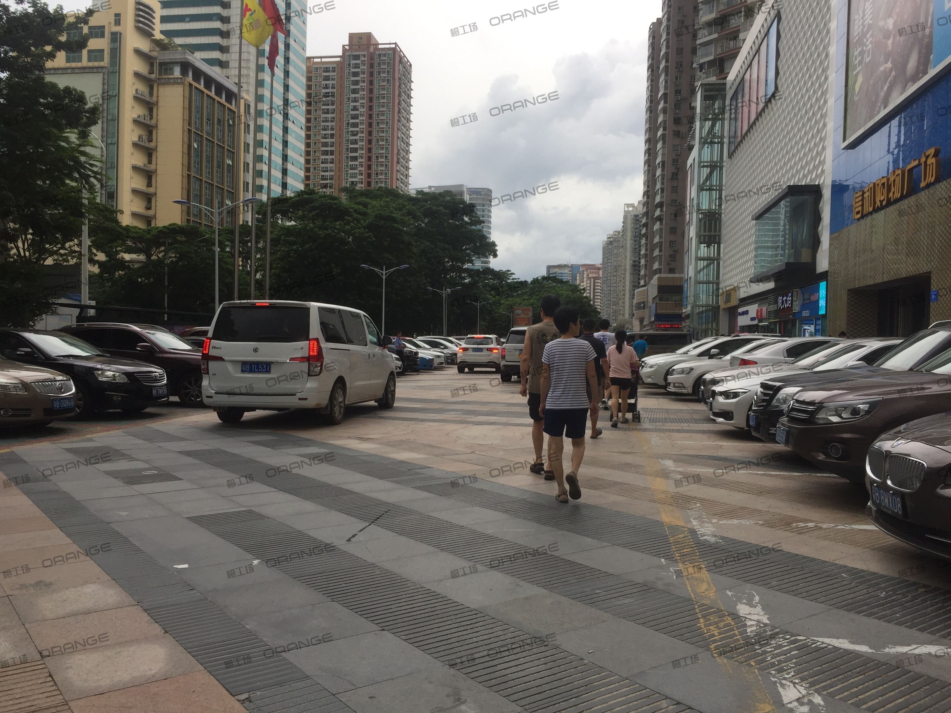 深圳信和购物广场（南山店）（信和自由广场）-室外东侧通道1