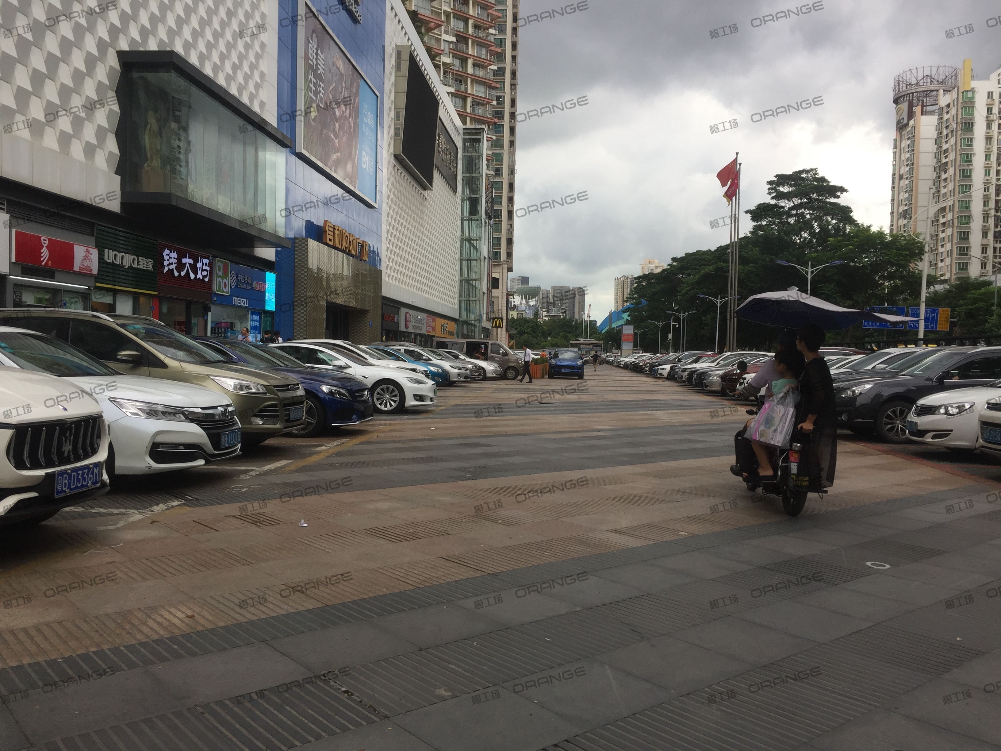 深圳信和购物广场（南山店）（信和自由广场）-室外东南侧通道二1