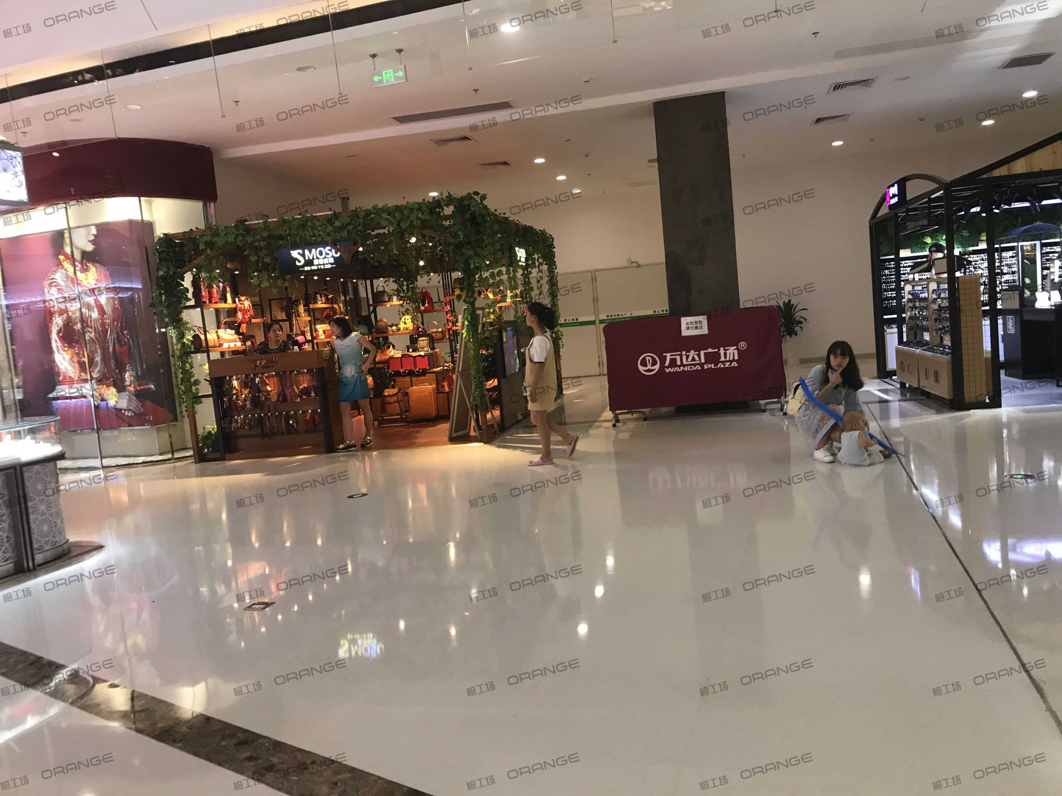 东莞万达广场(虎门店)-室内一层一号门中庭北B2