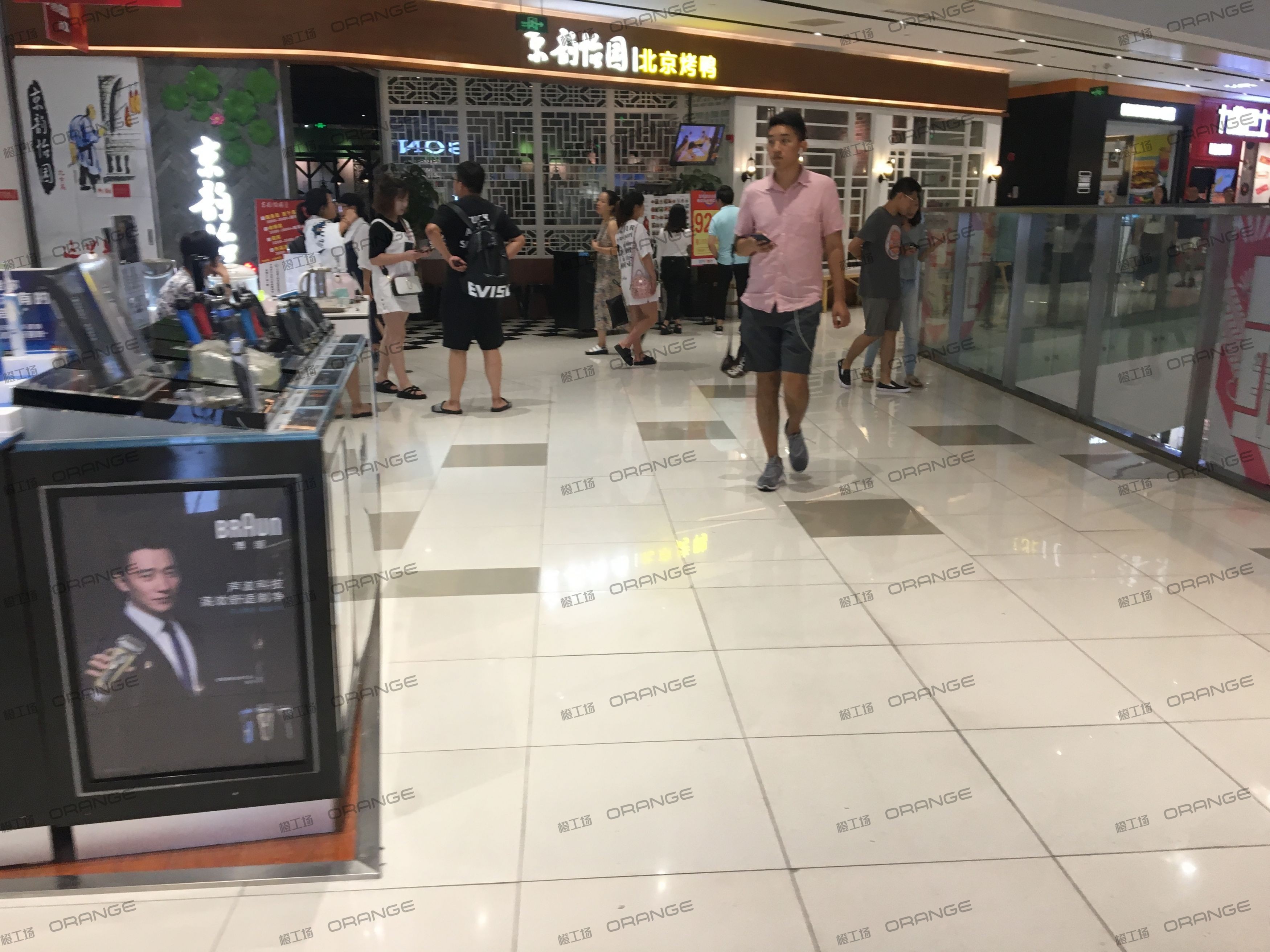 宁波来福士广场-室内四层东侧环廊南2