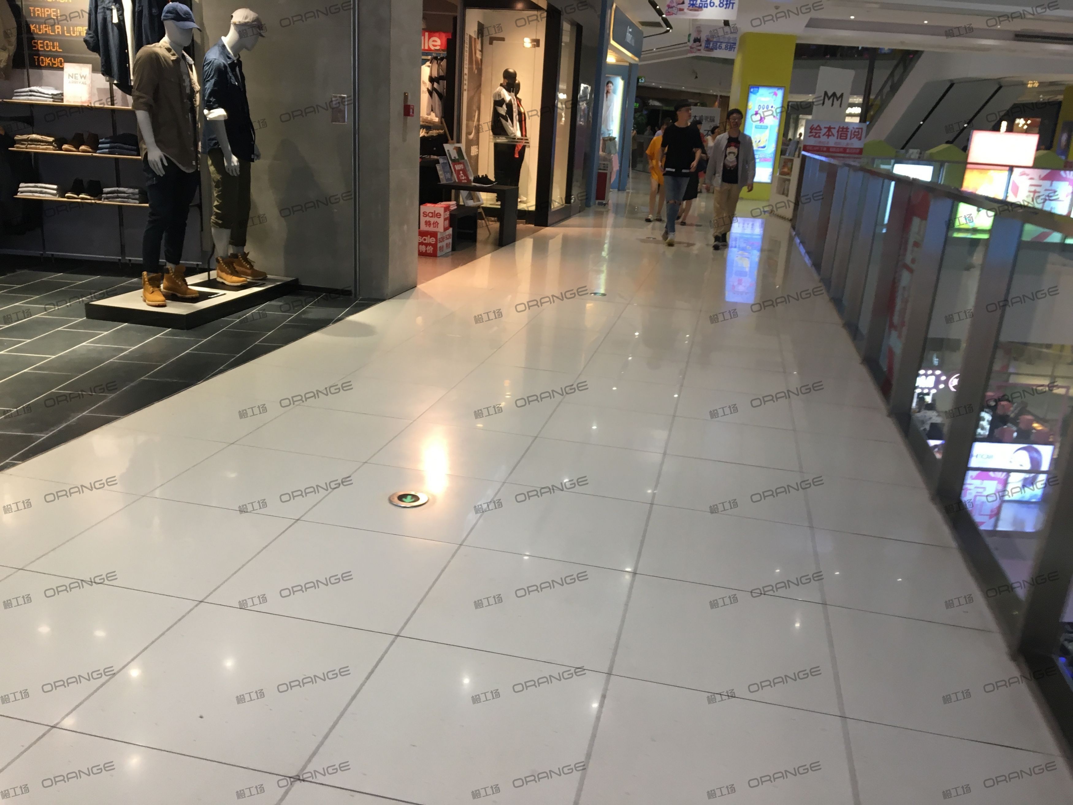 宁波来福士广场-室内三层东侧环廊西b1