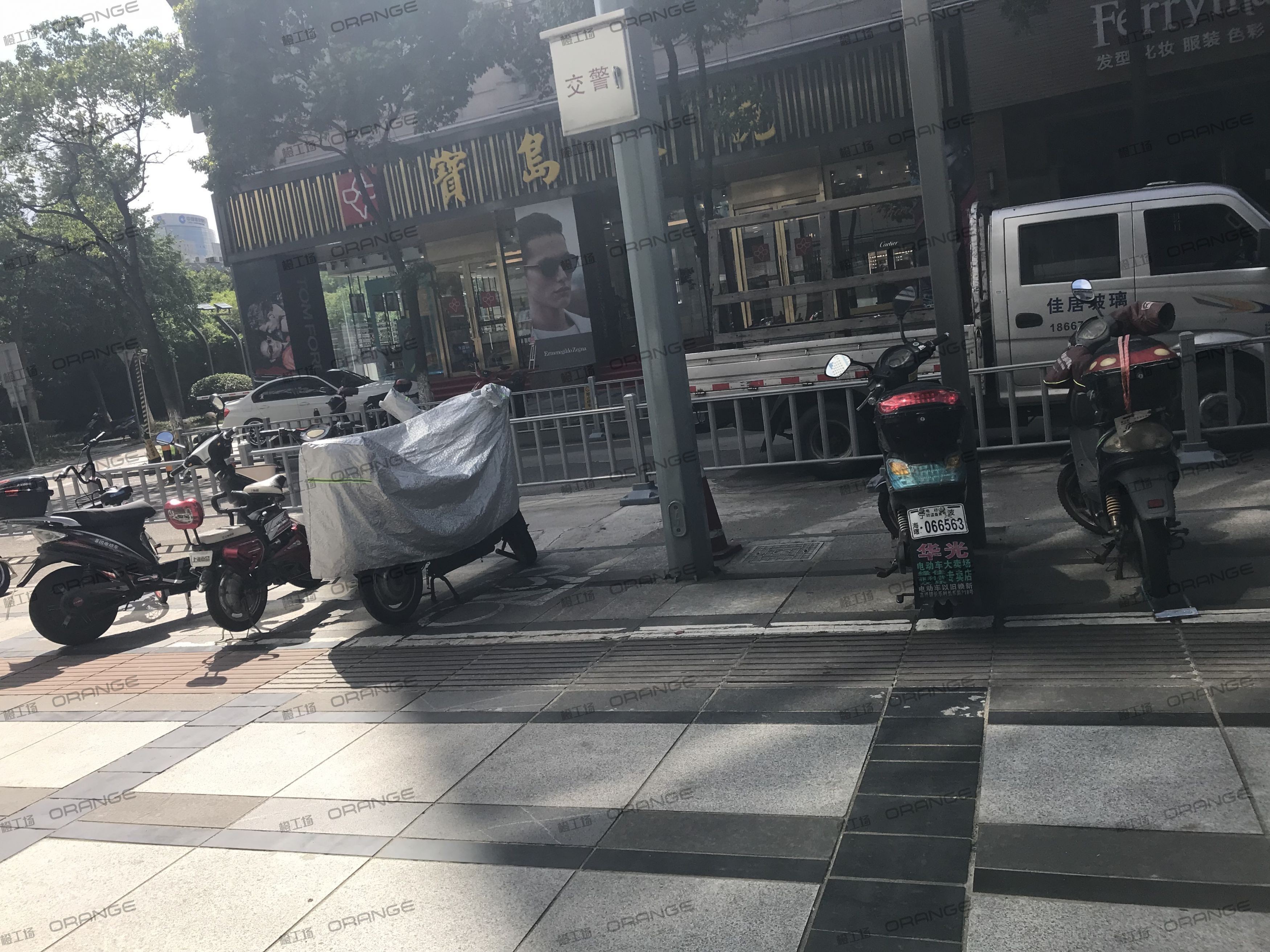 宁波天一国际购物中心-室外西走廊D1