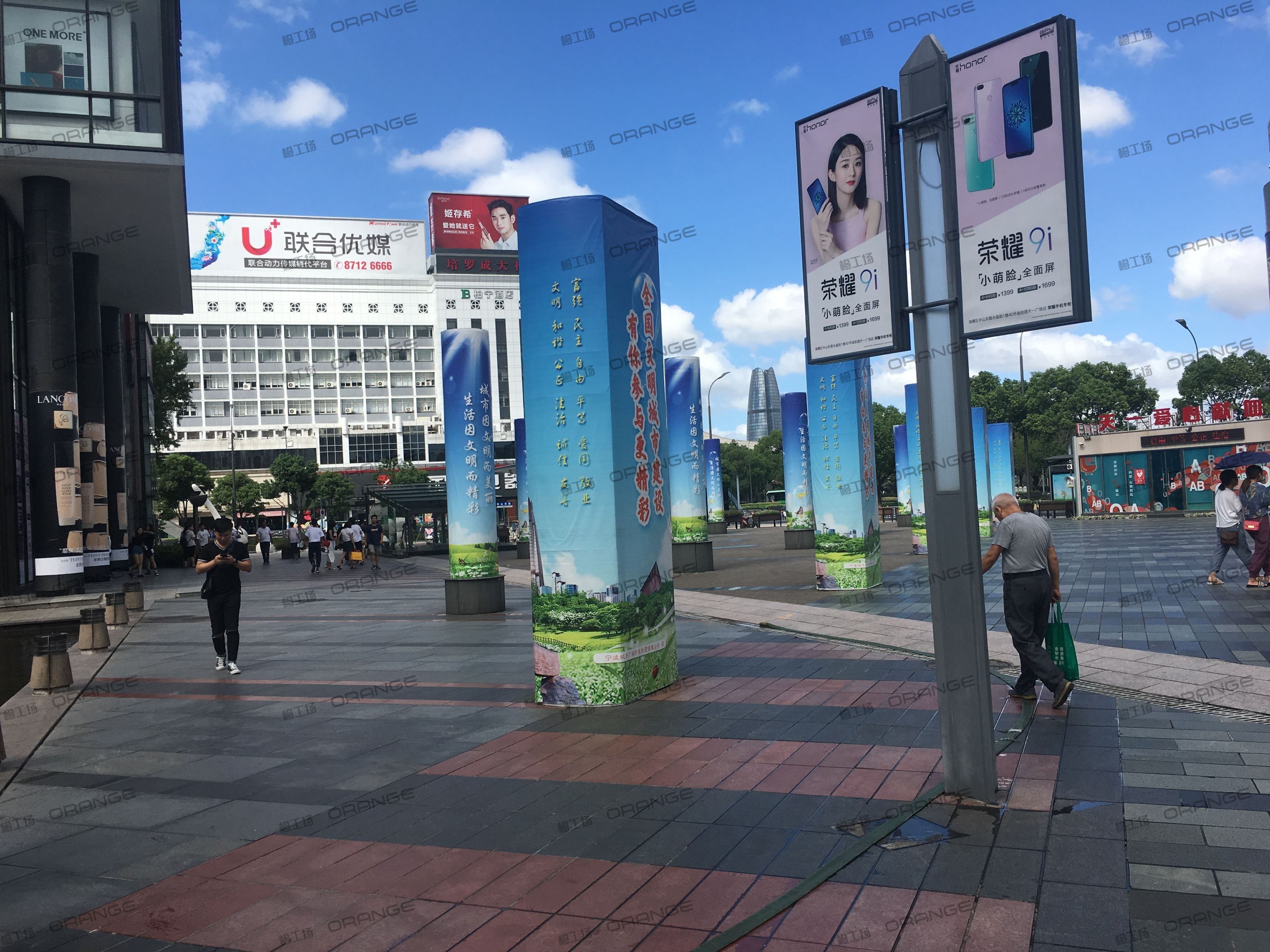宁波银泰百货(天一店)-室外东侧南走廊a3