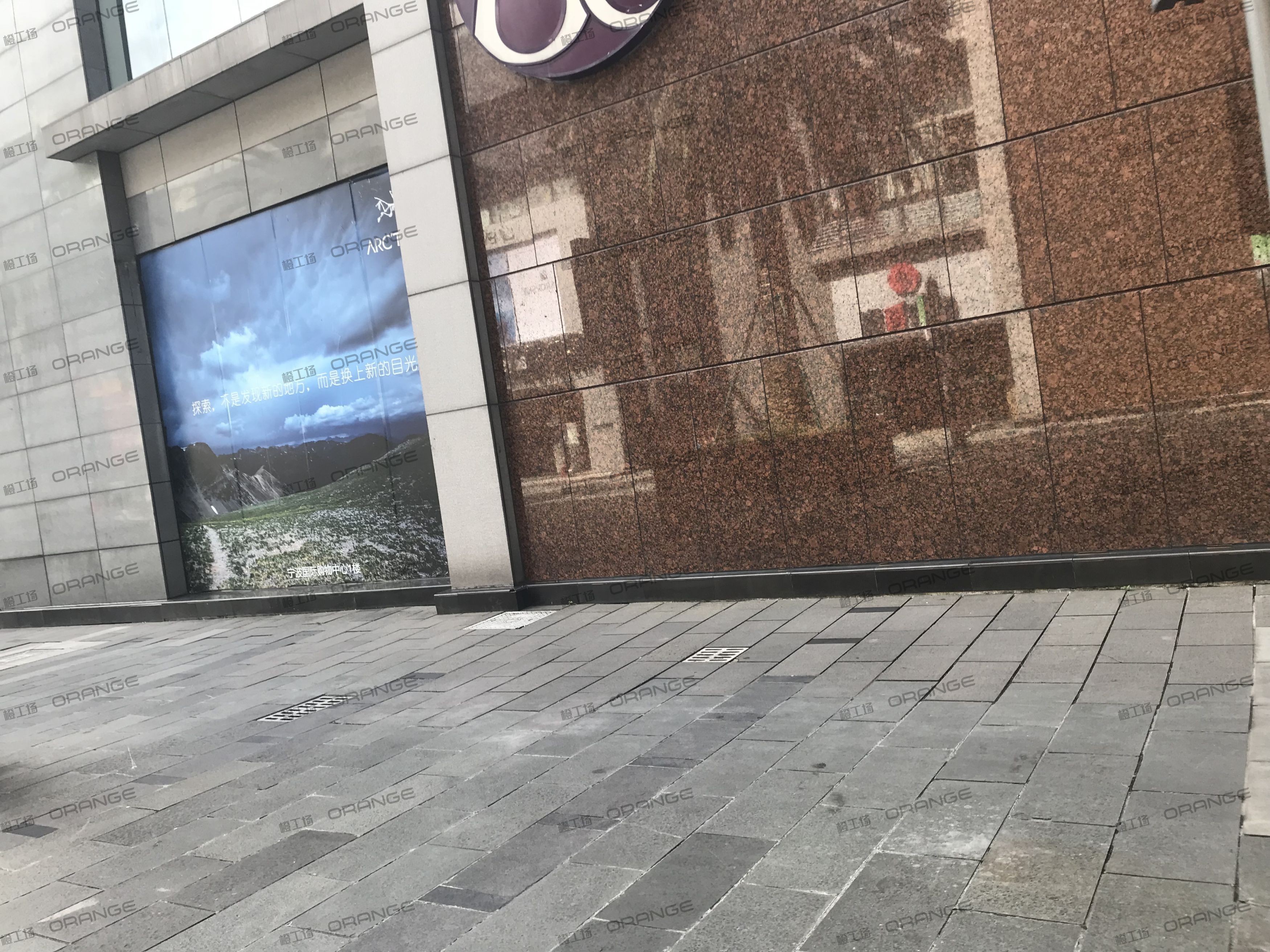 宁波天一国际购物中心-室外东走廊B2