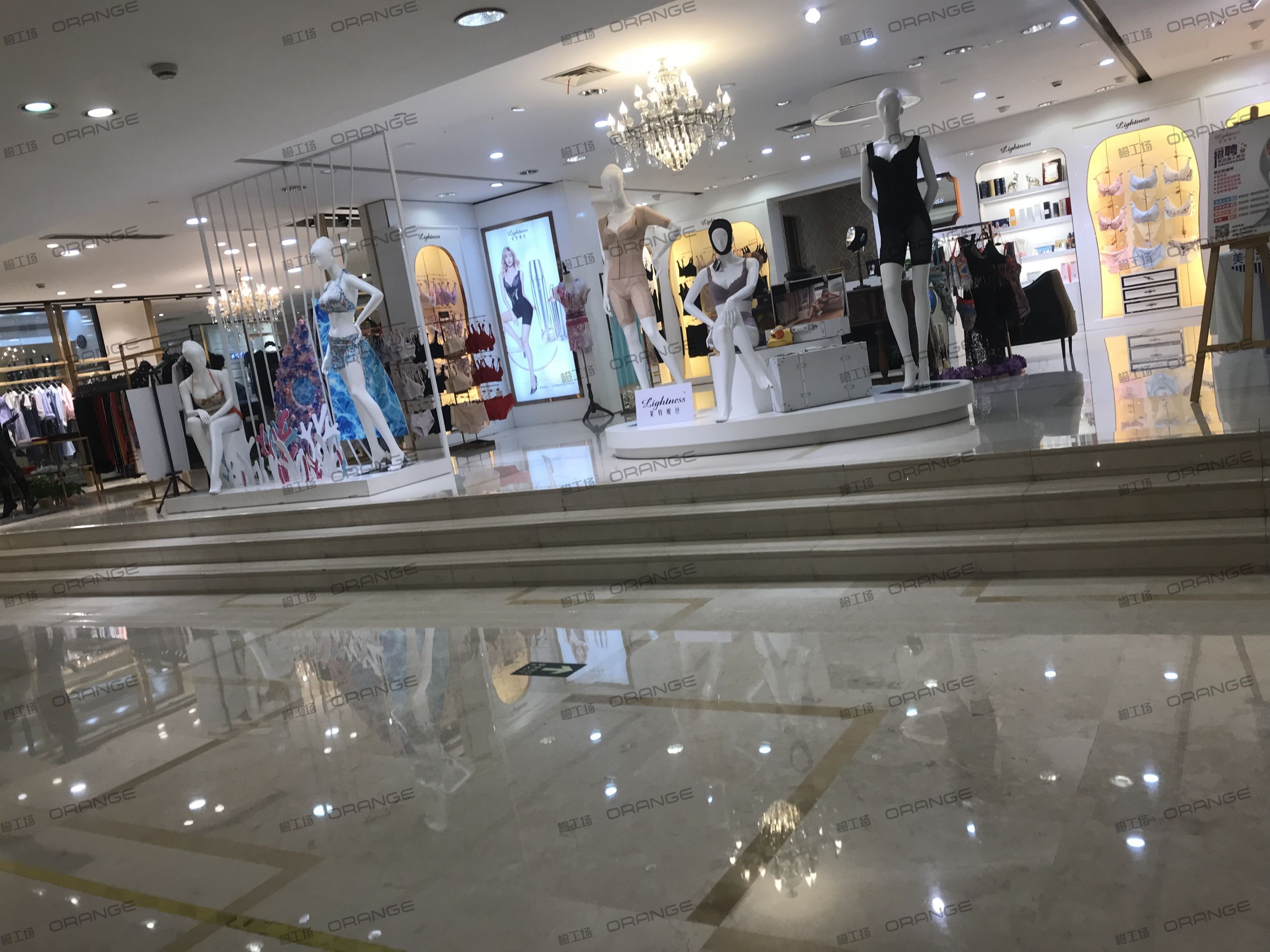 宁波天一国际购物中心-室内三层南扶梯北1