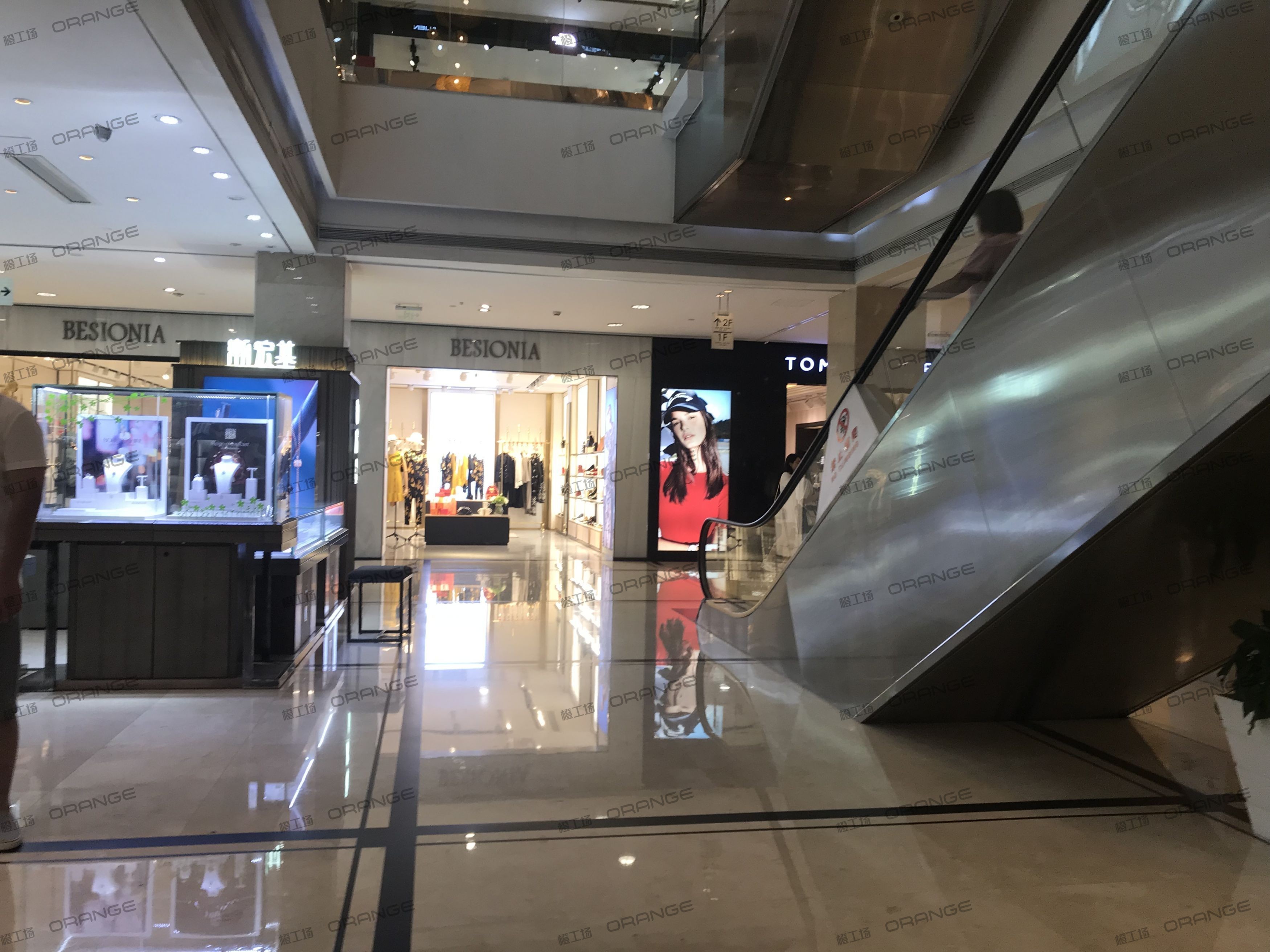 宁波天一国际购物中心-室内一层南中庭2