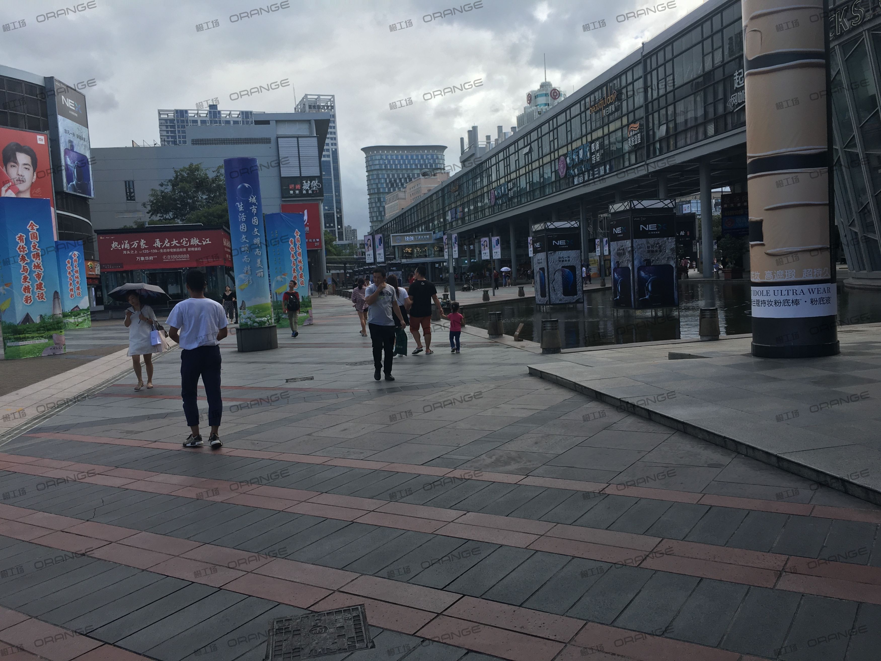 宁波银泰百货(天一店)-室外东侧中走廊2