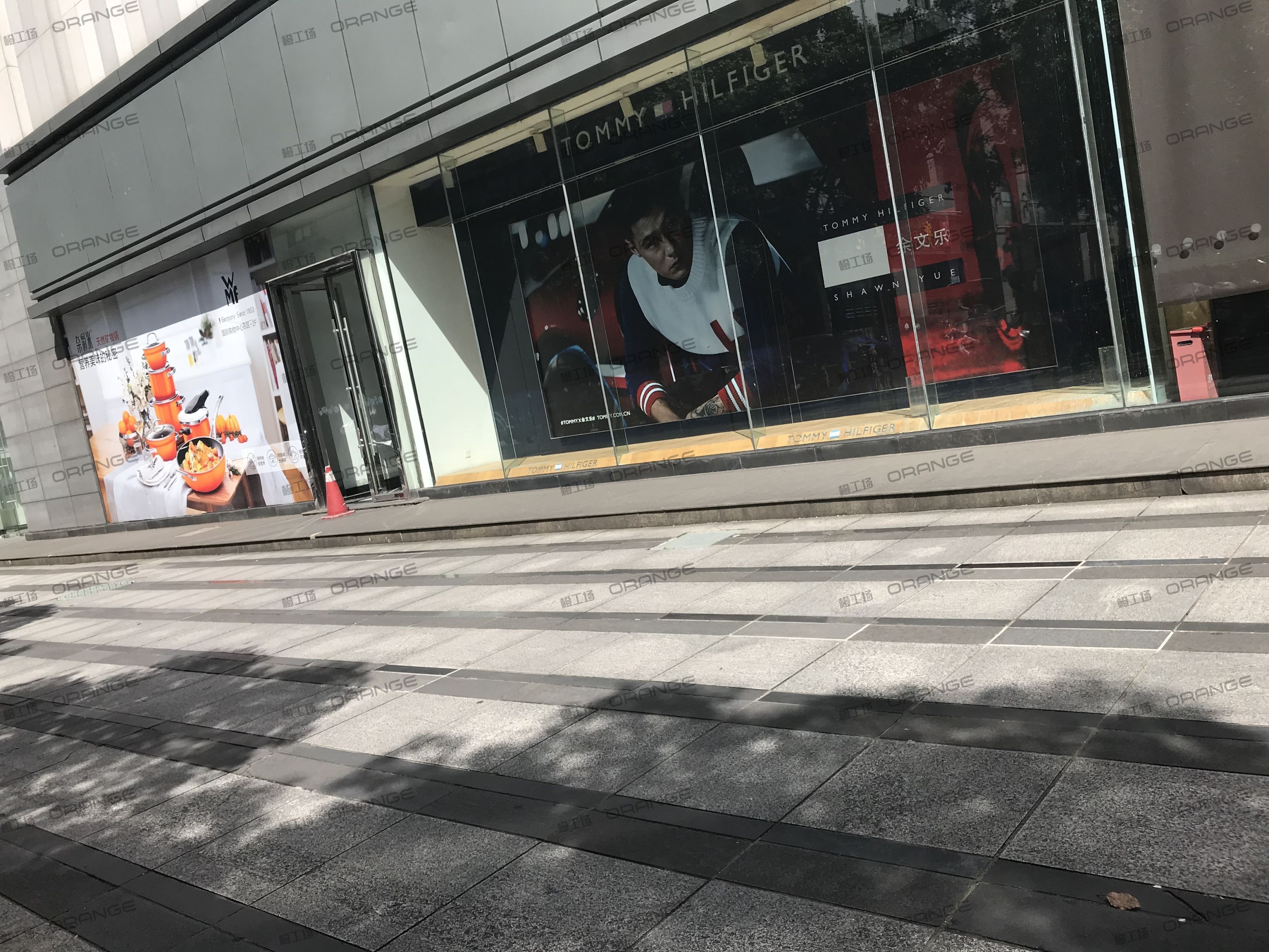 宁波天一国际购物中心-室外西走廊B4