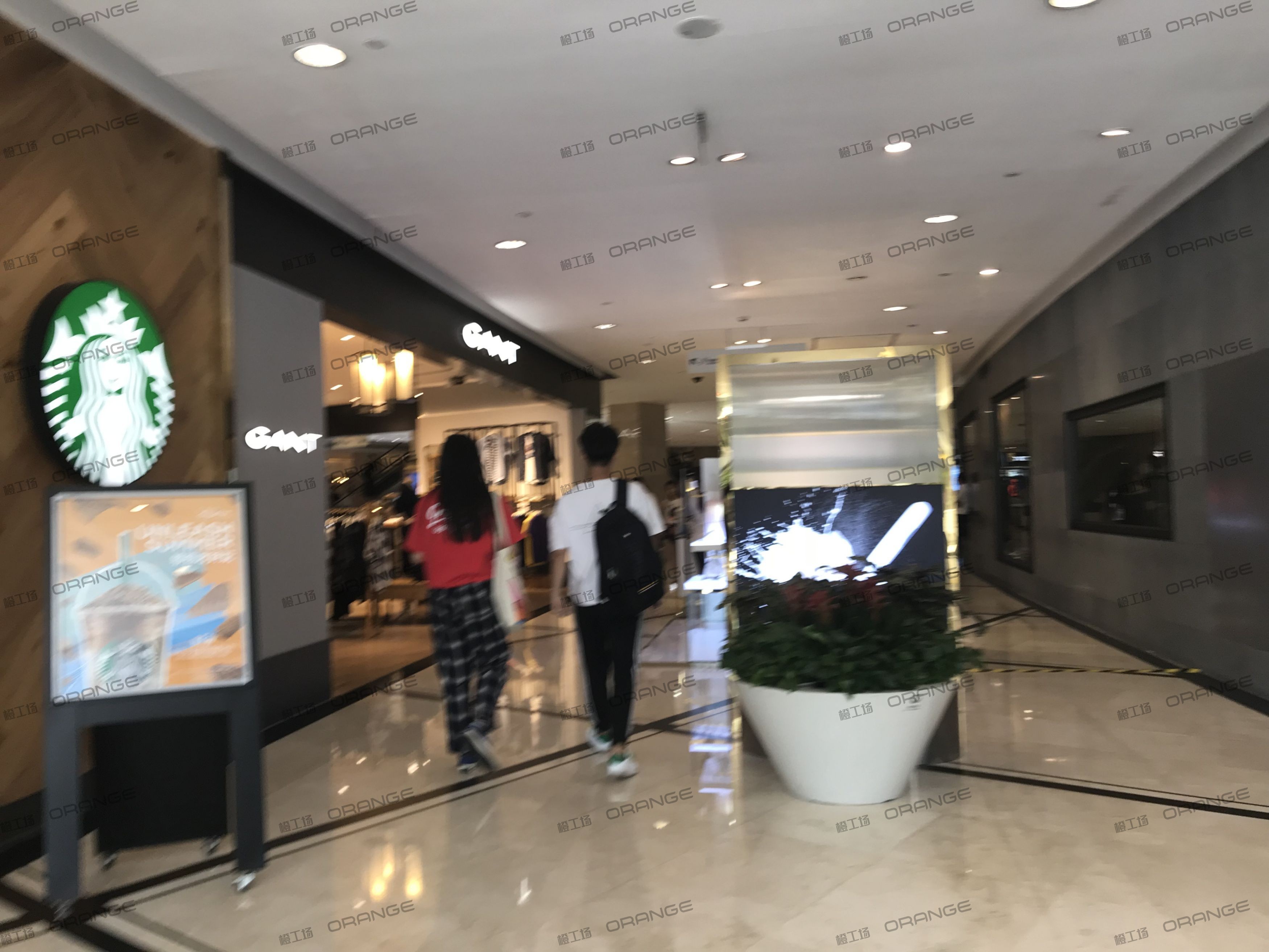 宁波天一国际购物中心-室内一层西一门内4