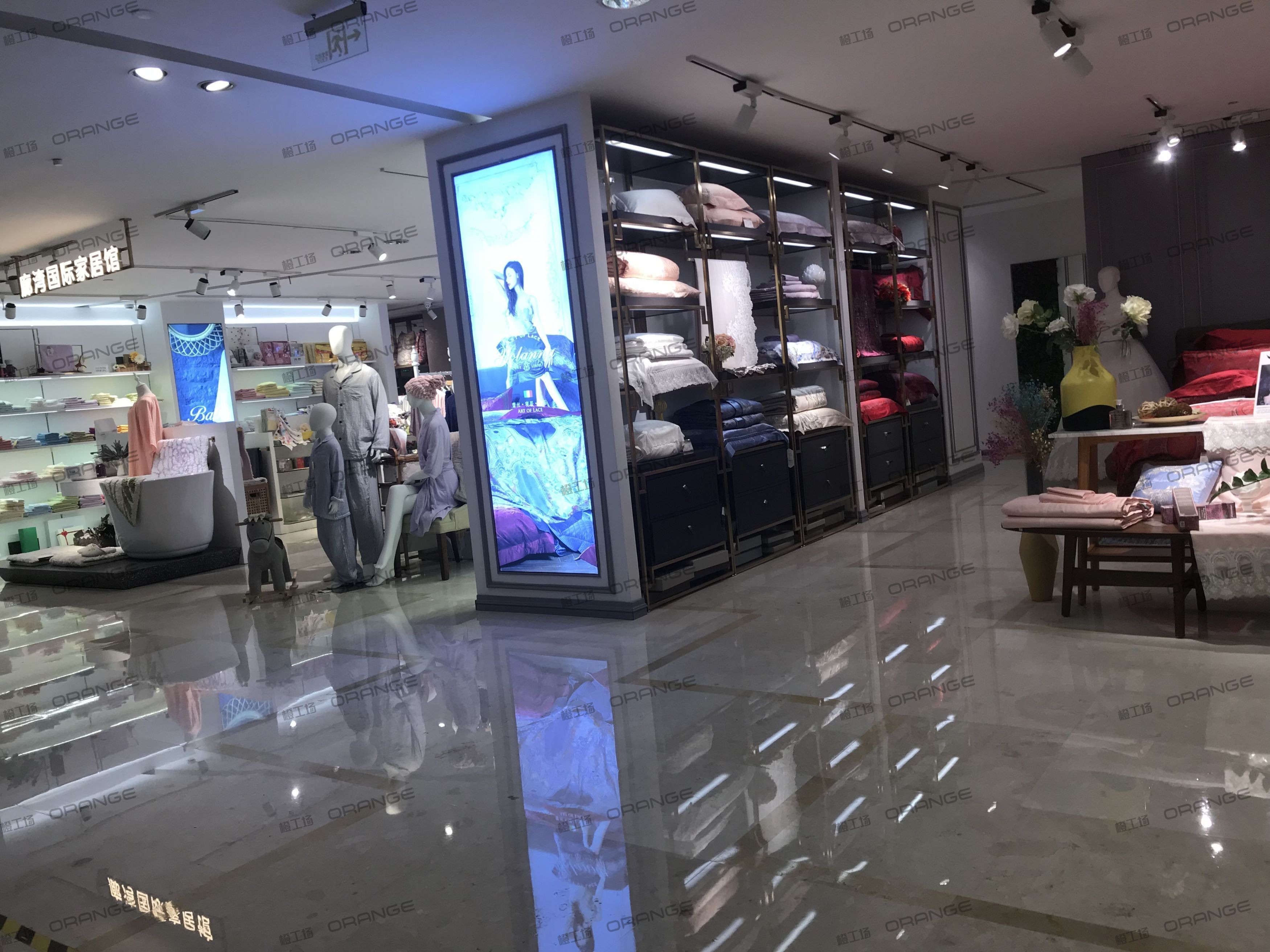 宁波天一国际购物中心-室内三层南扶梯南2