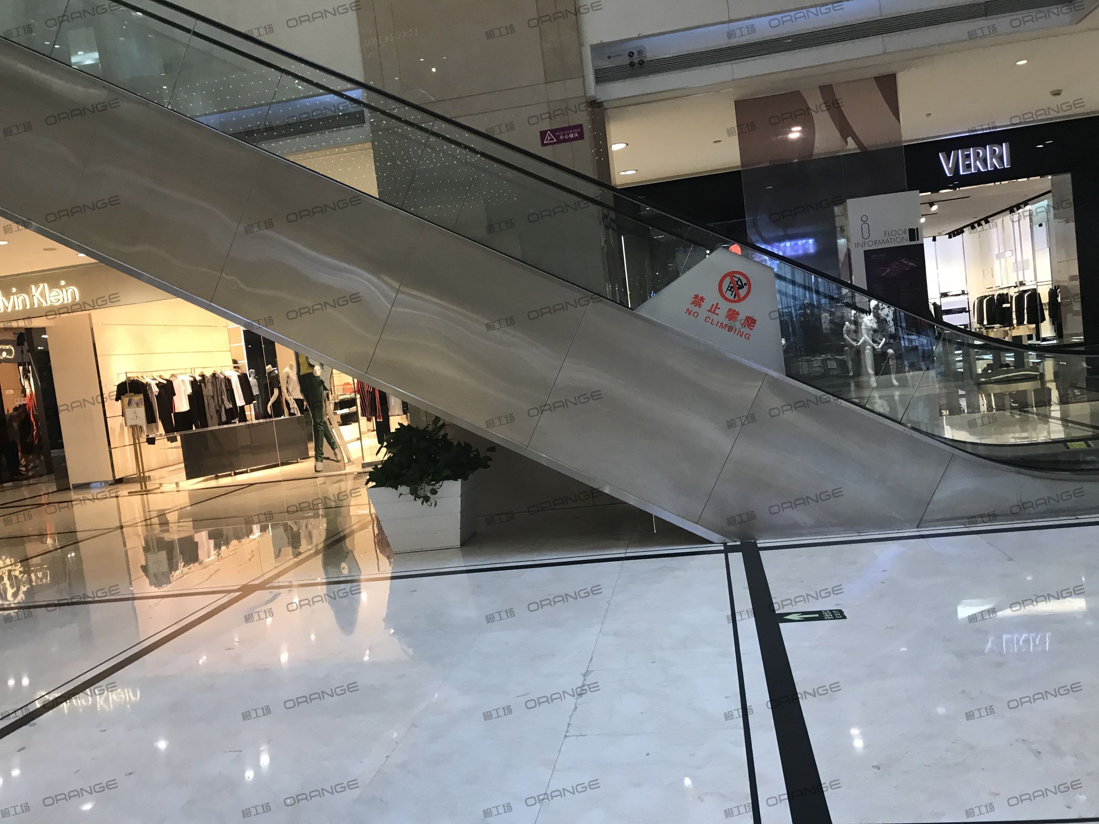 宁波天一国际购物中心-室内一层北中庭B1