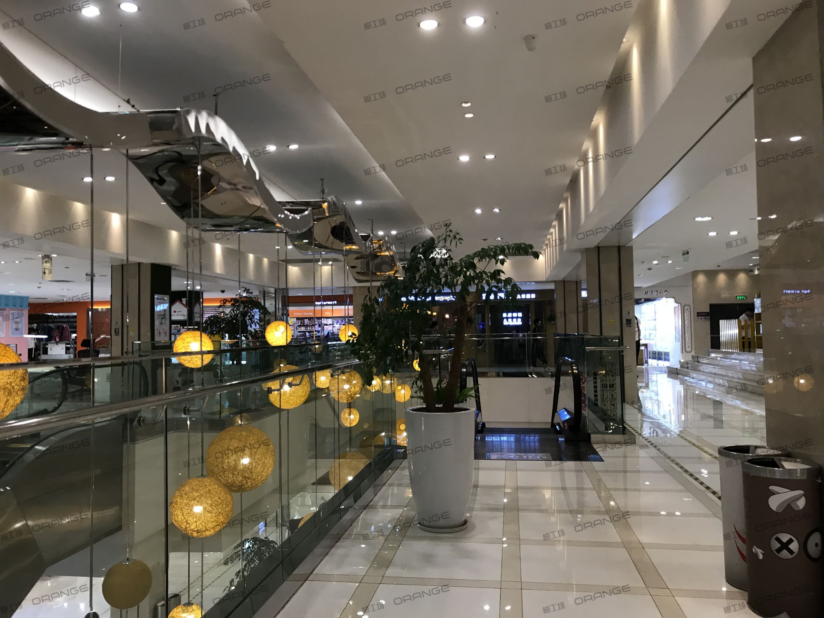 宁波天一国际购物中心-室内四层南扶梯北3