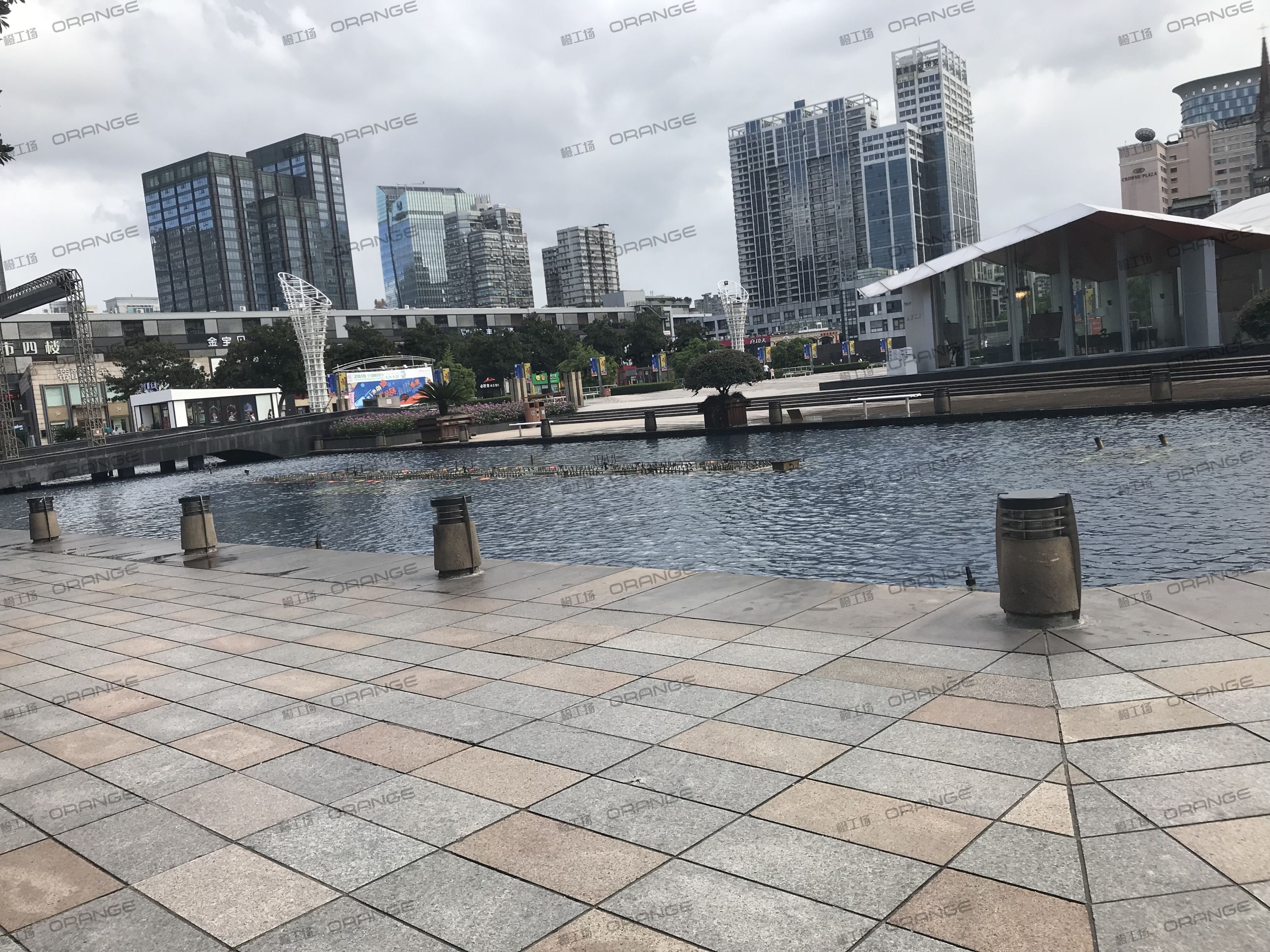 宁波天一国际购物中心-室外南走廊C2