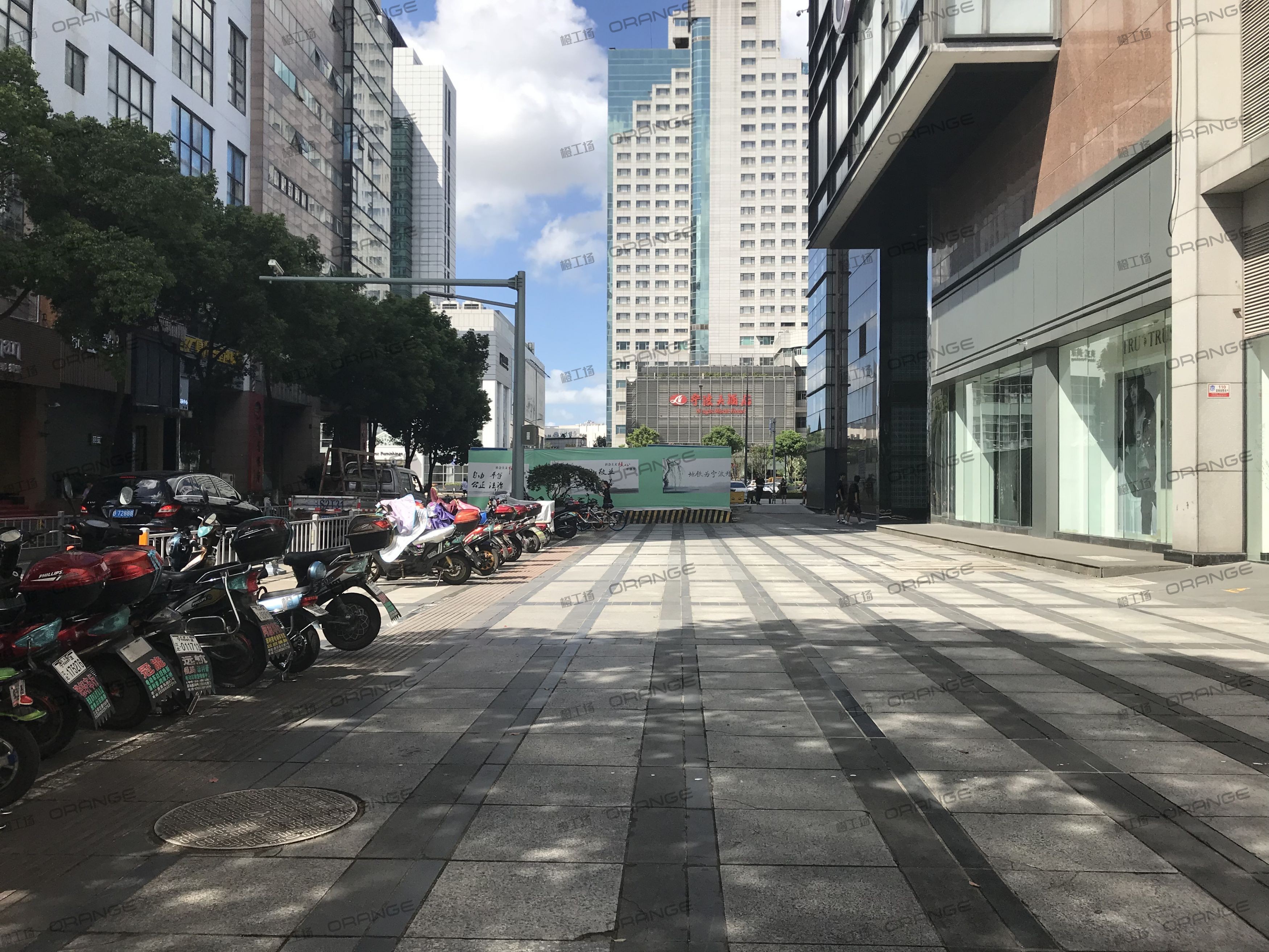 宁波天一国际购物中心-室外西走廊C1