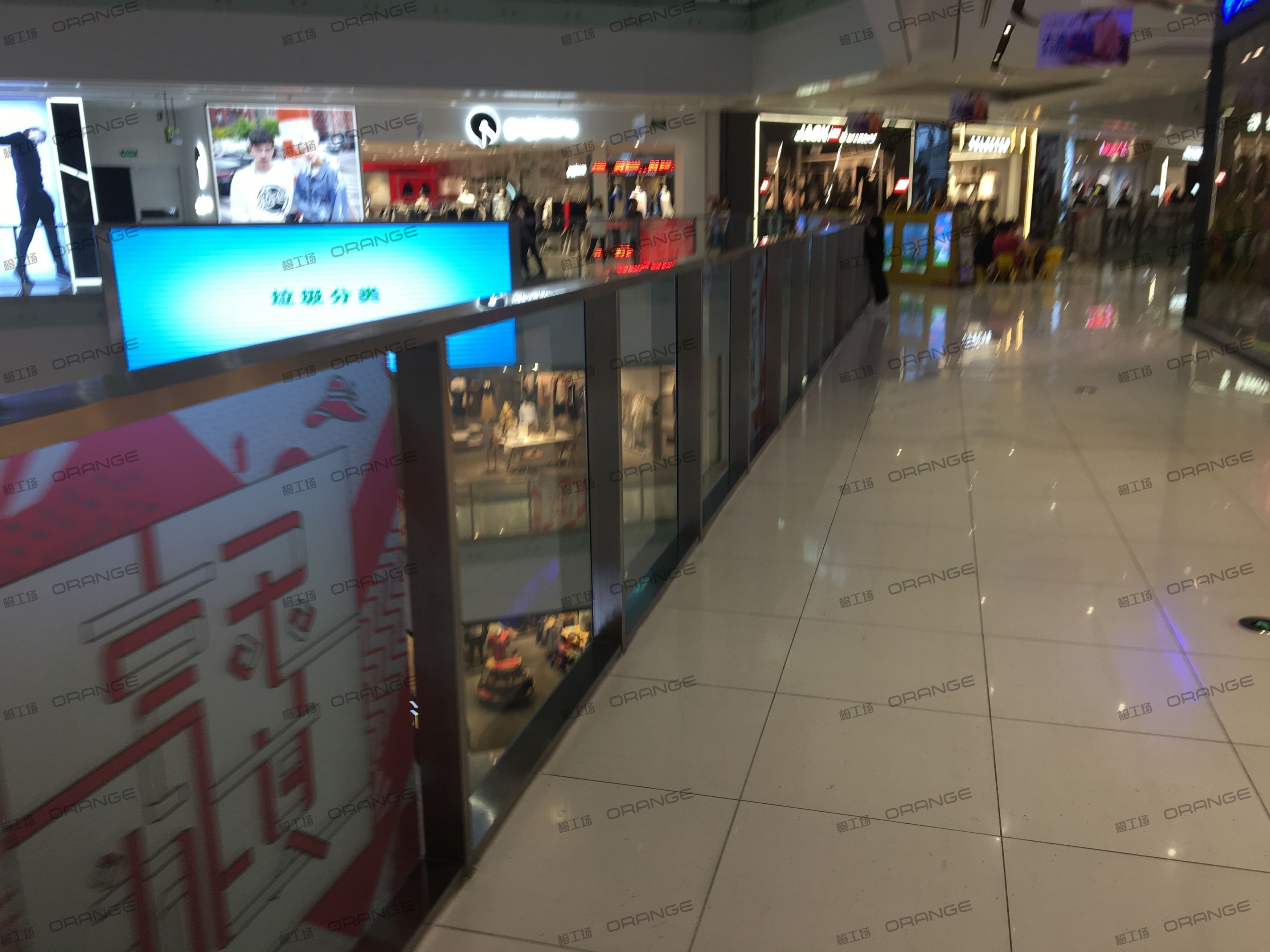 宁波来福士广场-室内三层东侧环廊西c4