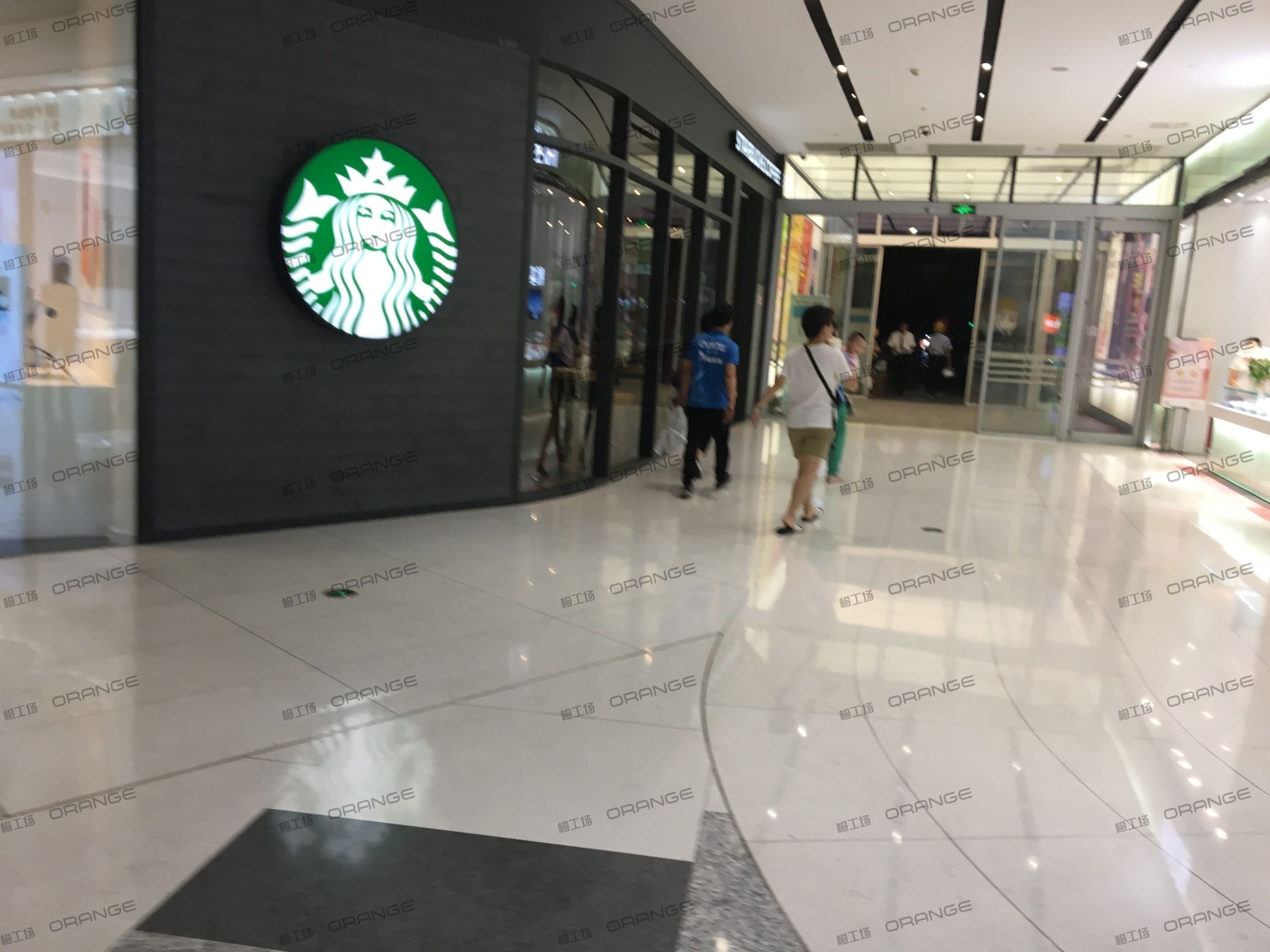 宁波来福士广场-室内一层南门内3