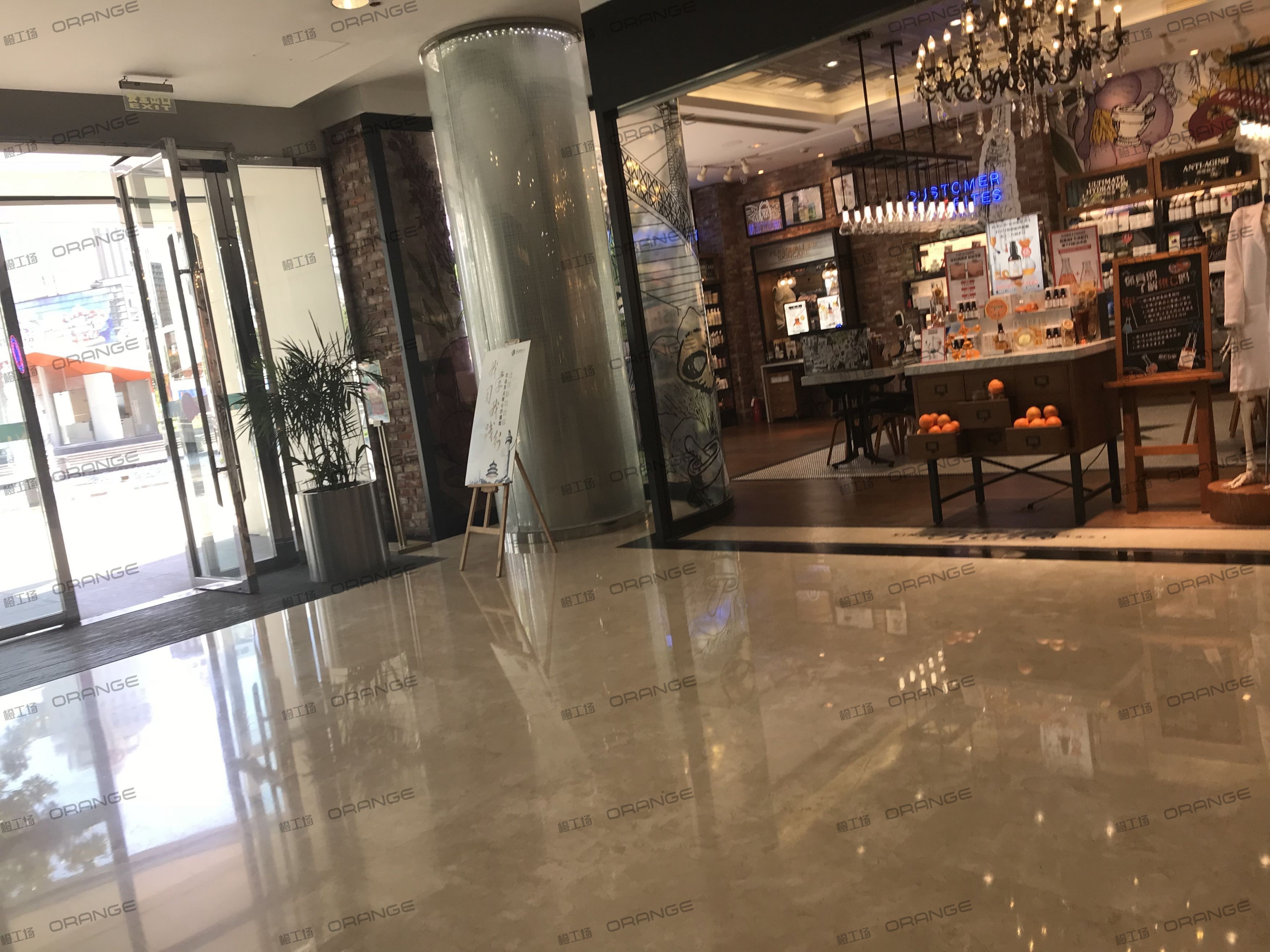 宁波天一国际购物中心-室内一层南门内C4