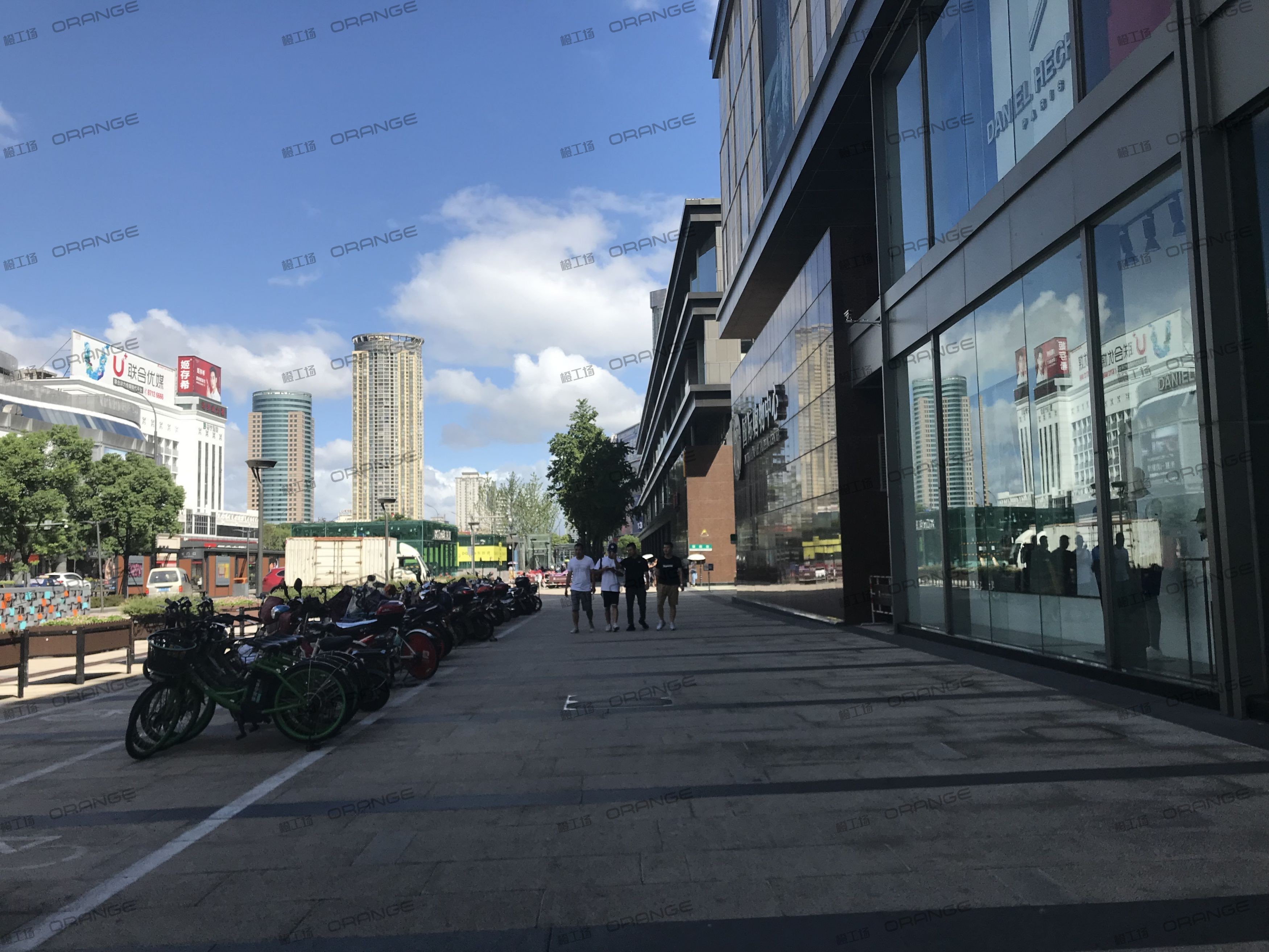 宁波天一国际购物中心-室外北走廊C2