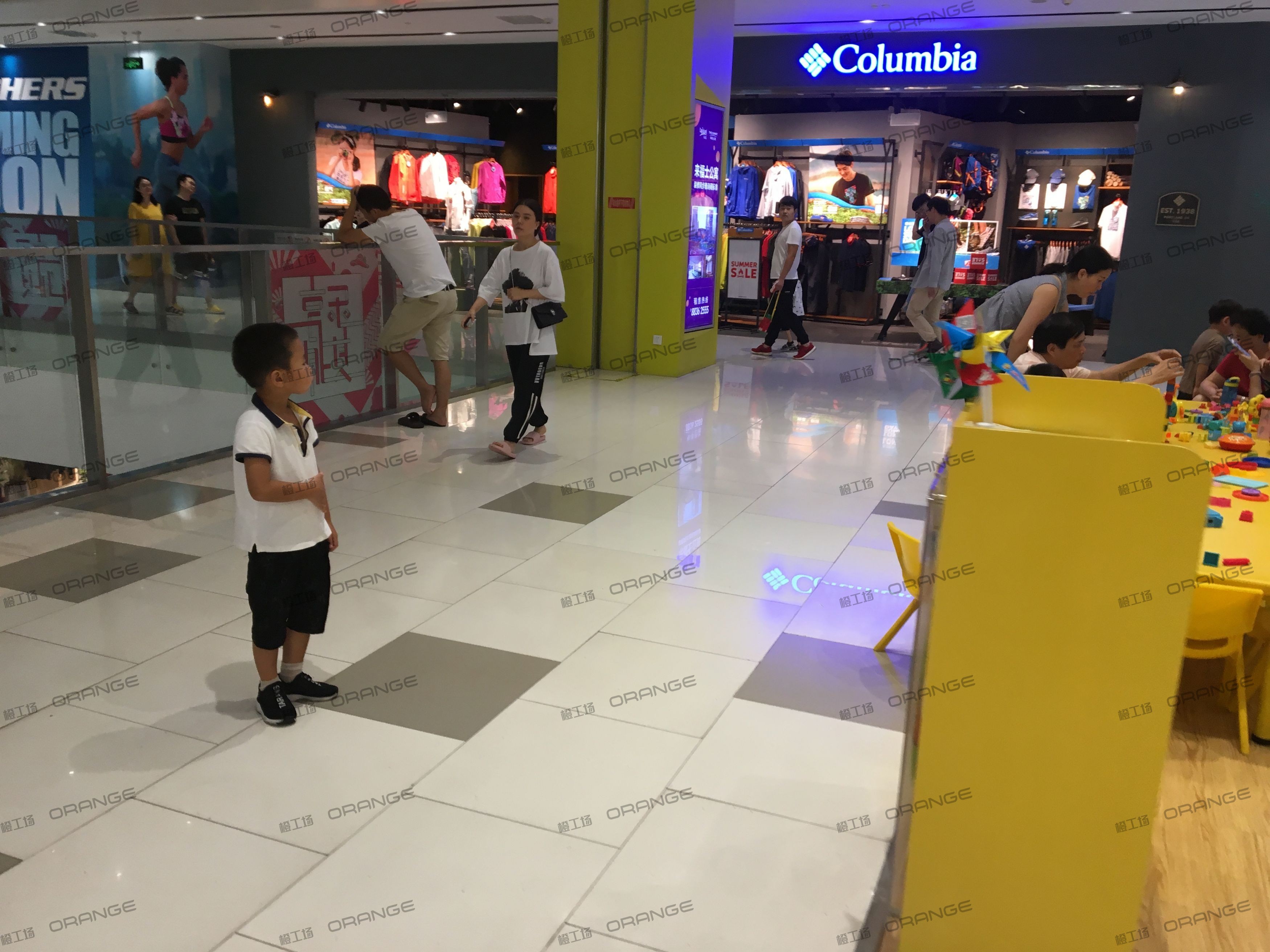 宁波来福士广场-室内三层东侧环廊南3