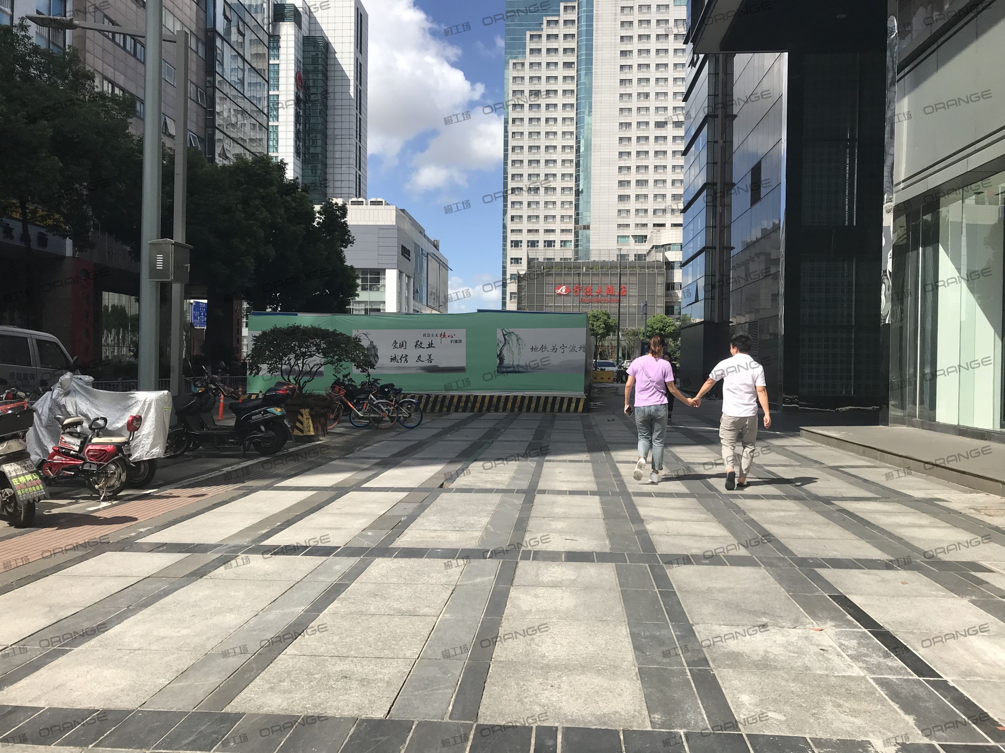 宁波天一国际购物中心-室外西走廊D4