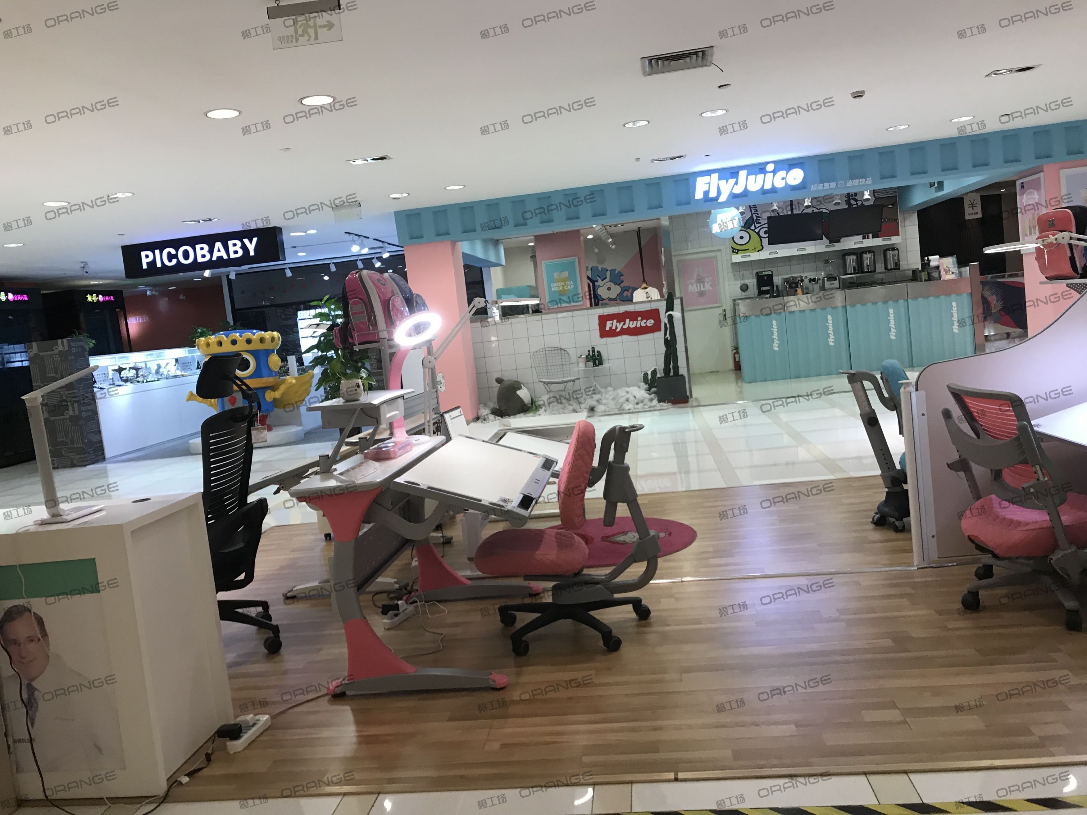 宁波天一国际购物中心-室内四层南扶梯南1