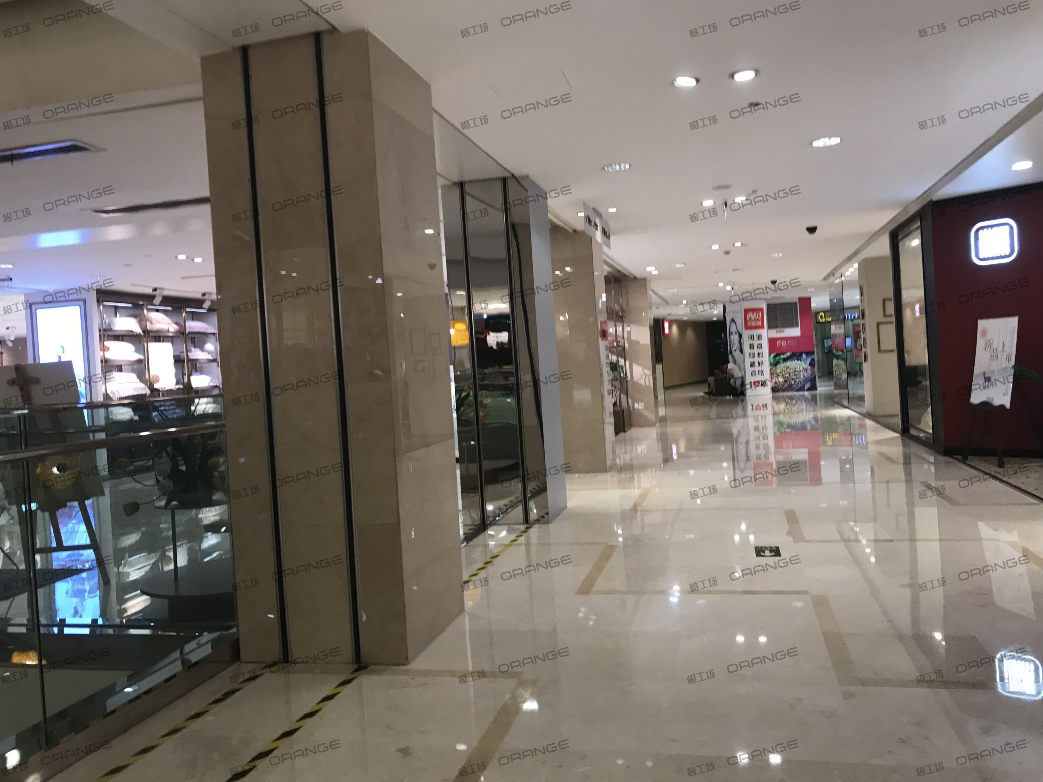 宁波天一国际购物中心-室内三层南扶梯西2