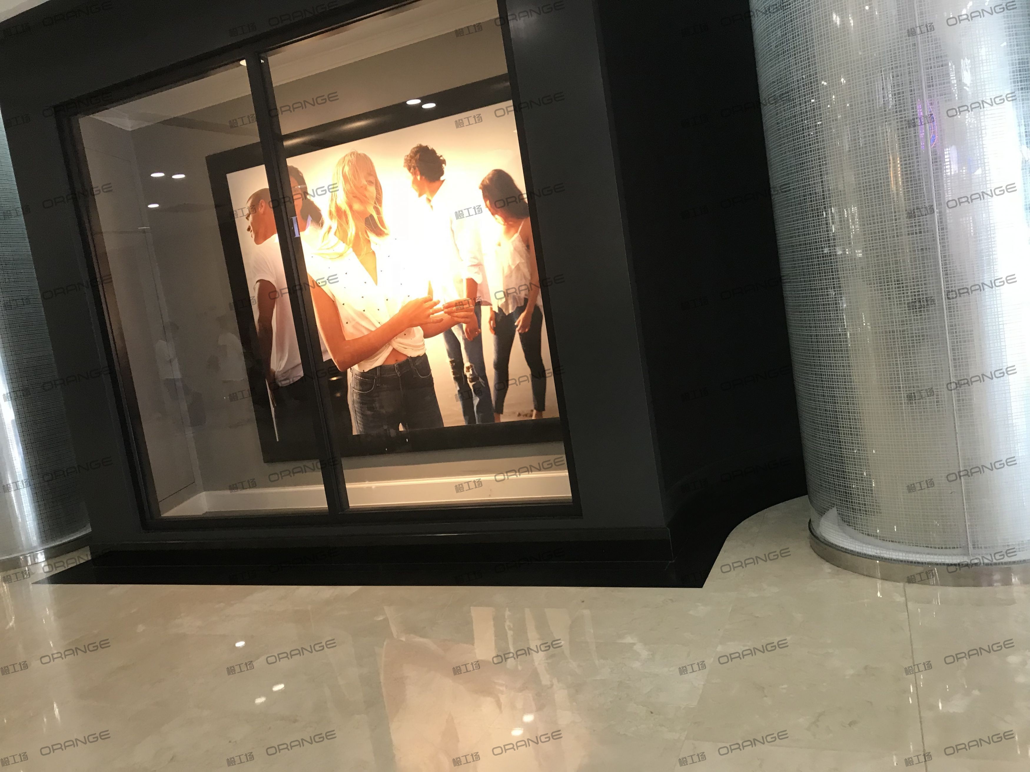 宁波天一国际购物中心-室内一层南门内B2