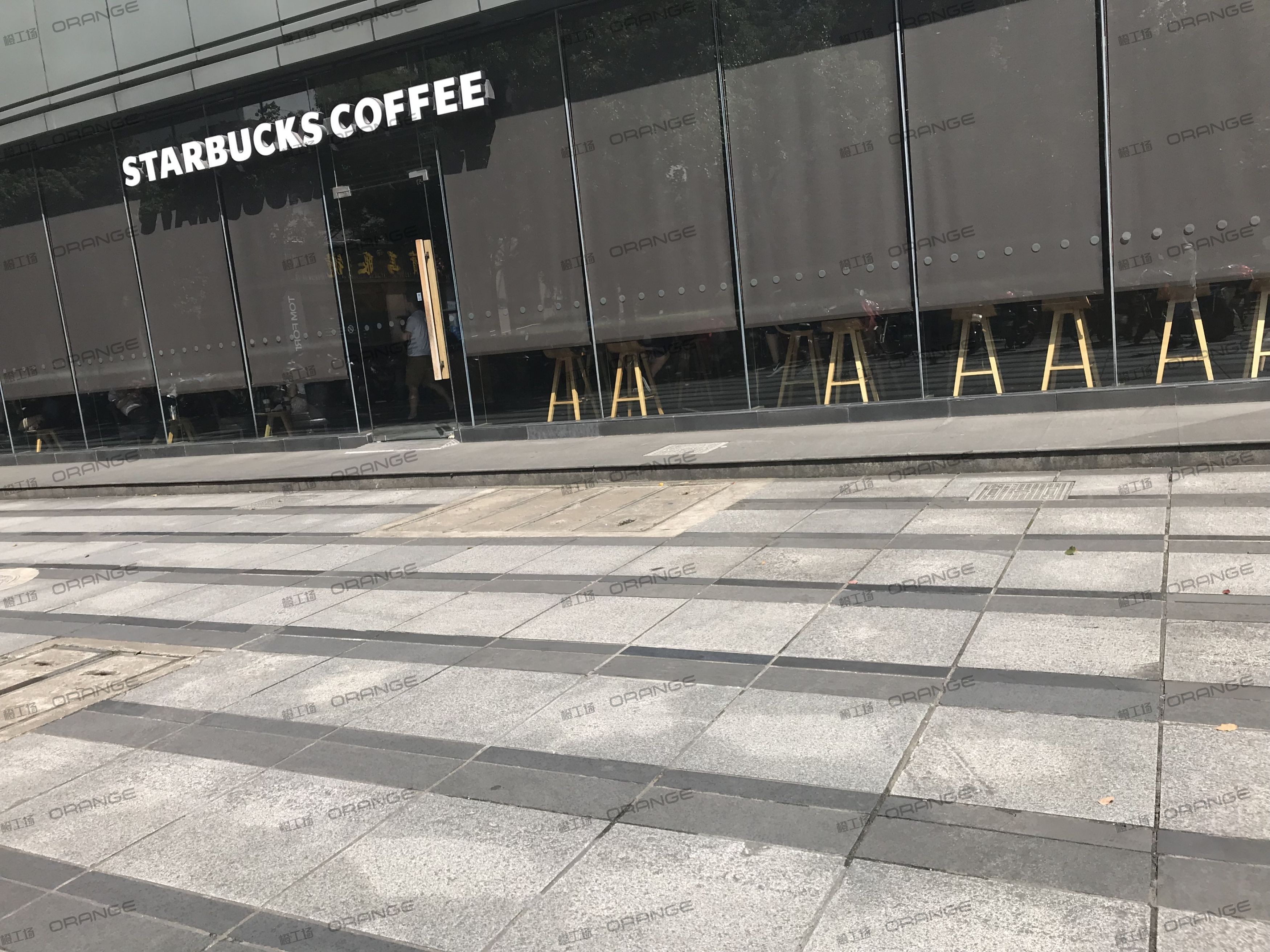 宁波天一国际购物中心-室外西走廊A2