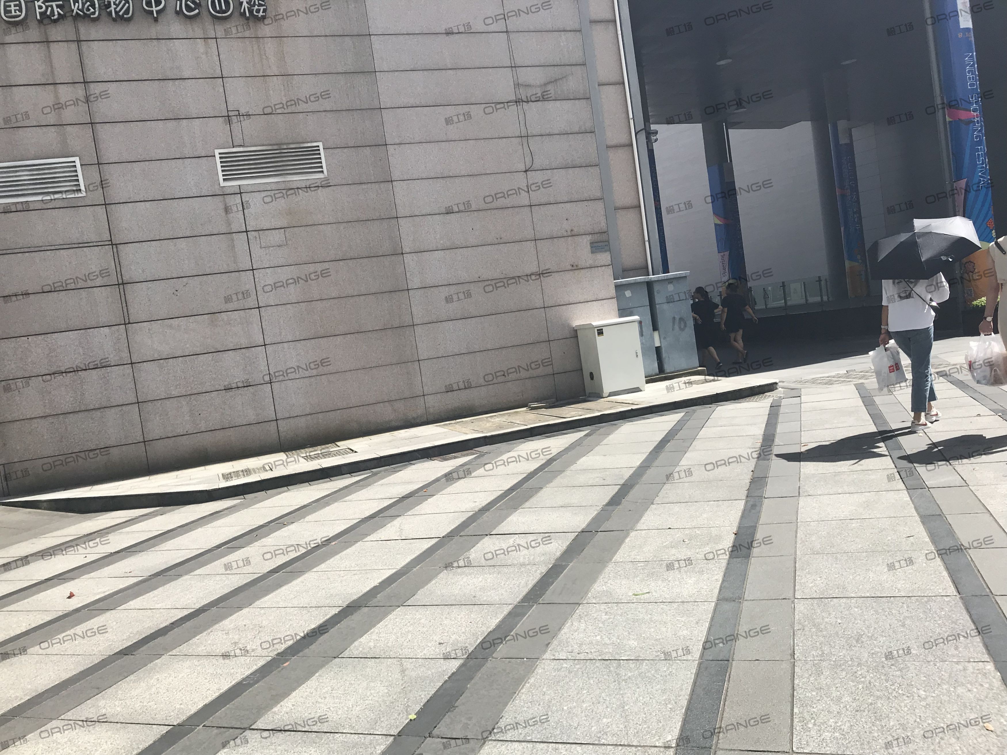 宁波天一国际购物中心-室外西一门外4